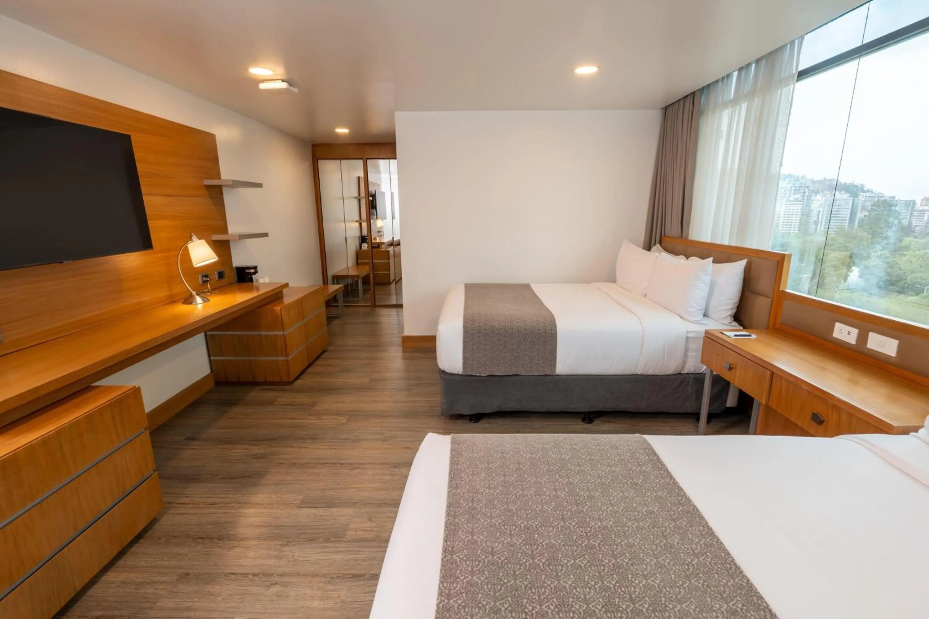 Photo of the whole room, Bed in Wyndham Garden Quito