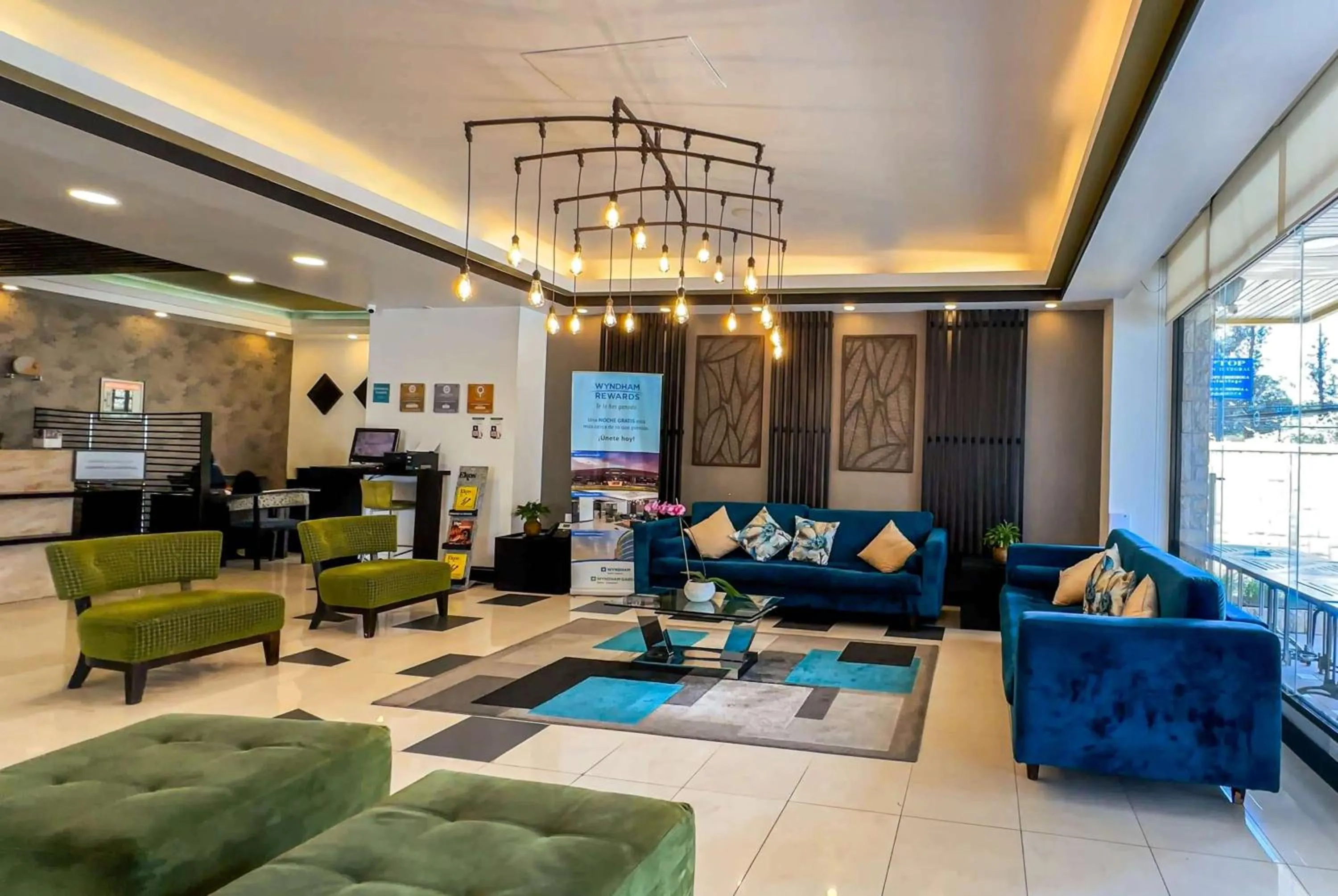 Lobby or reception in Wyndham Garden Quito
