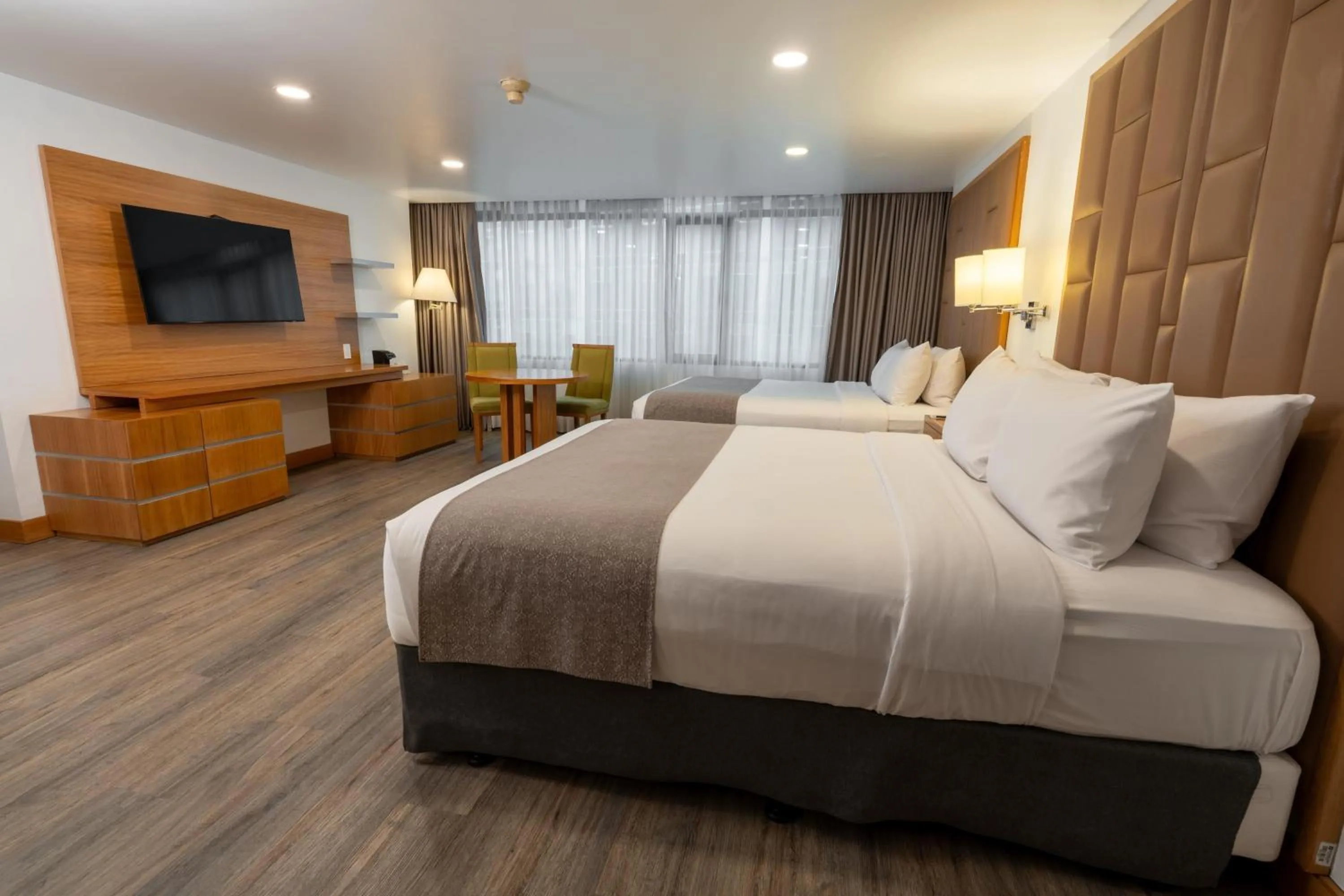 Photo of the whole room, Bed in Wyndham Garden Quito