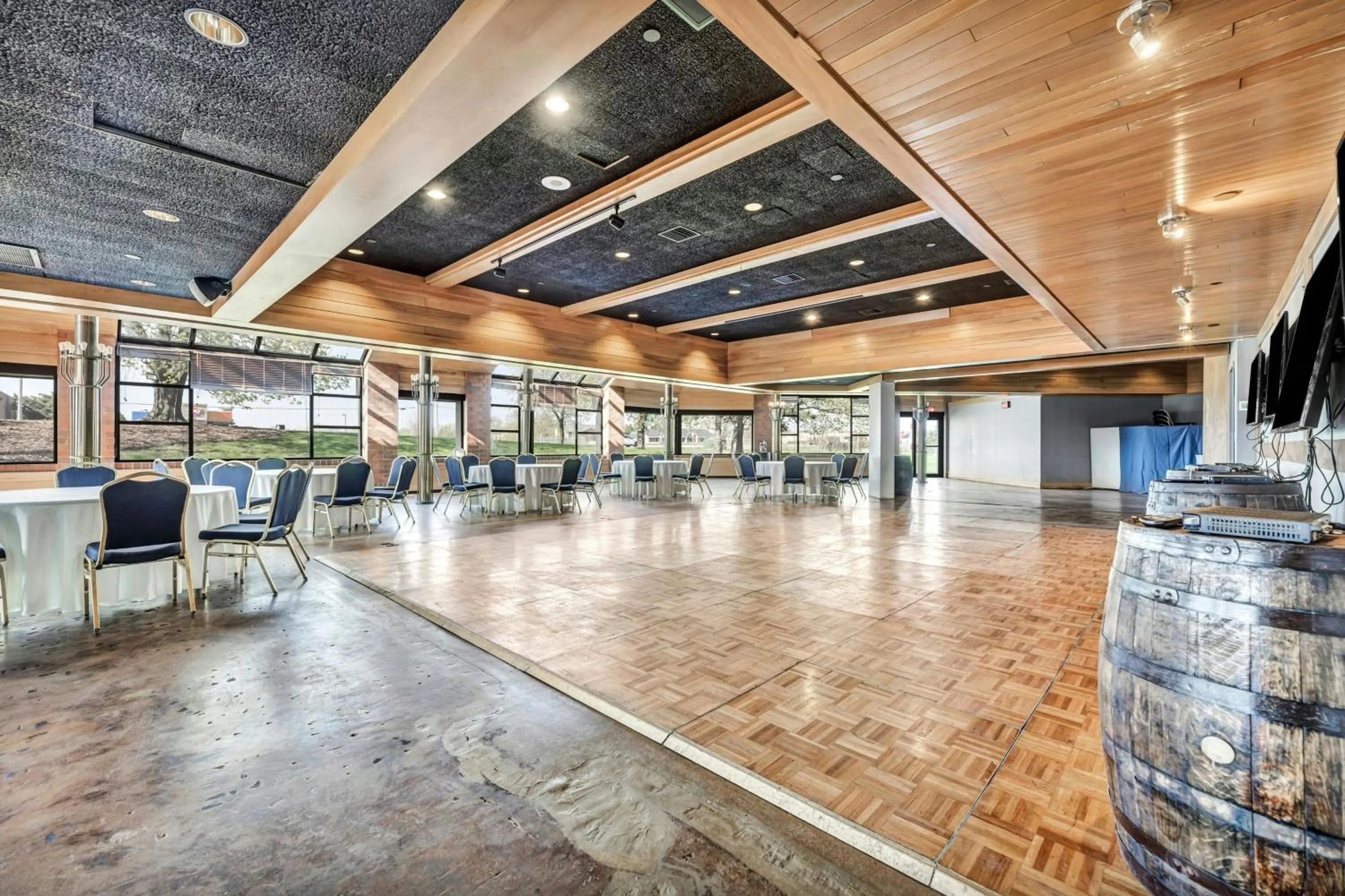 Meeting/conference room in Delta Hotels by Marriott Mount Pleasant