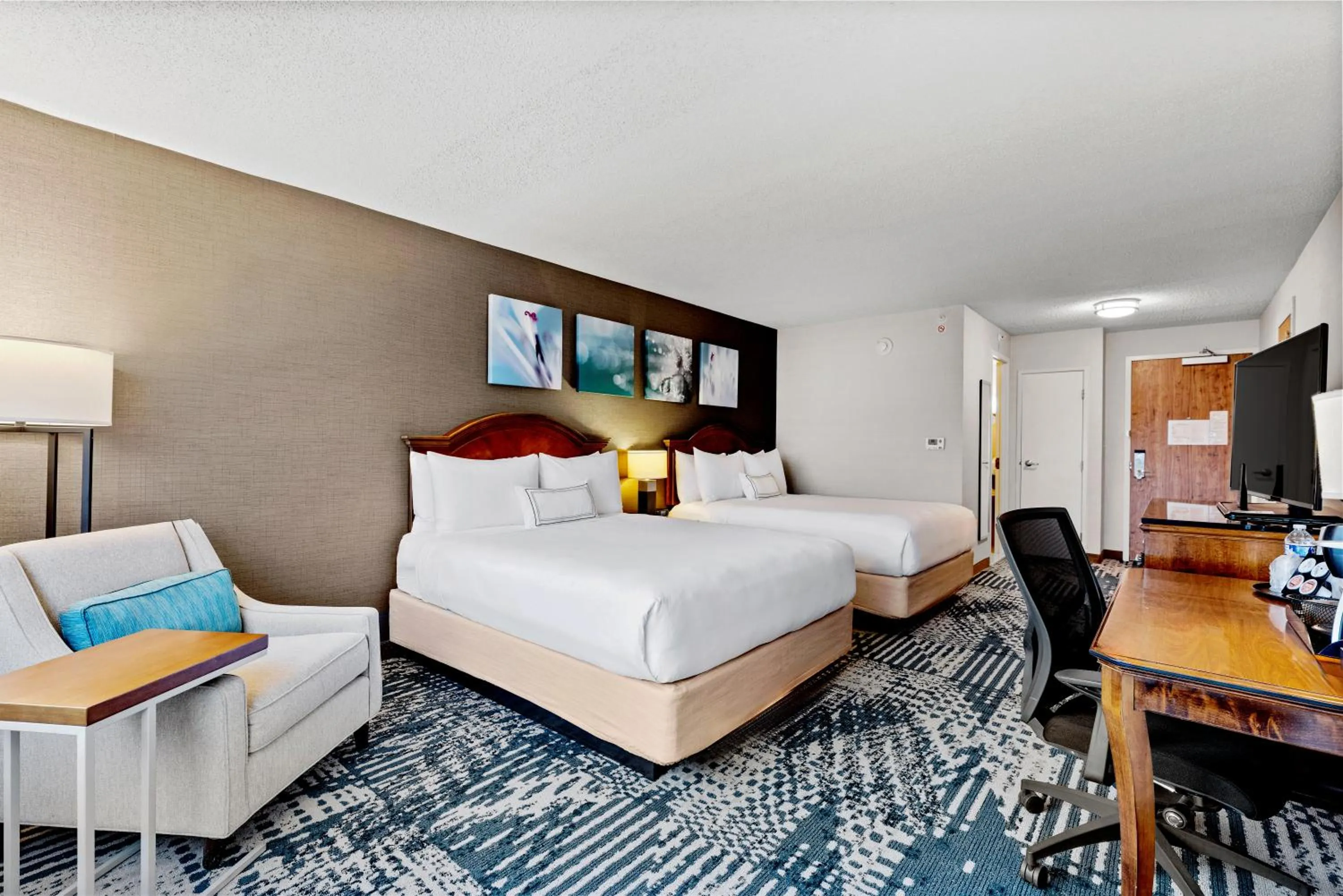 Bedroom, Bed in Delta Hotels by Marriott Mount Pleasant