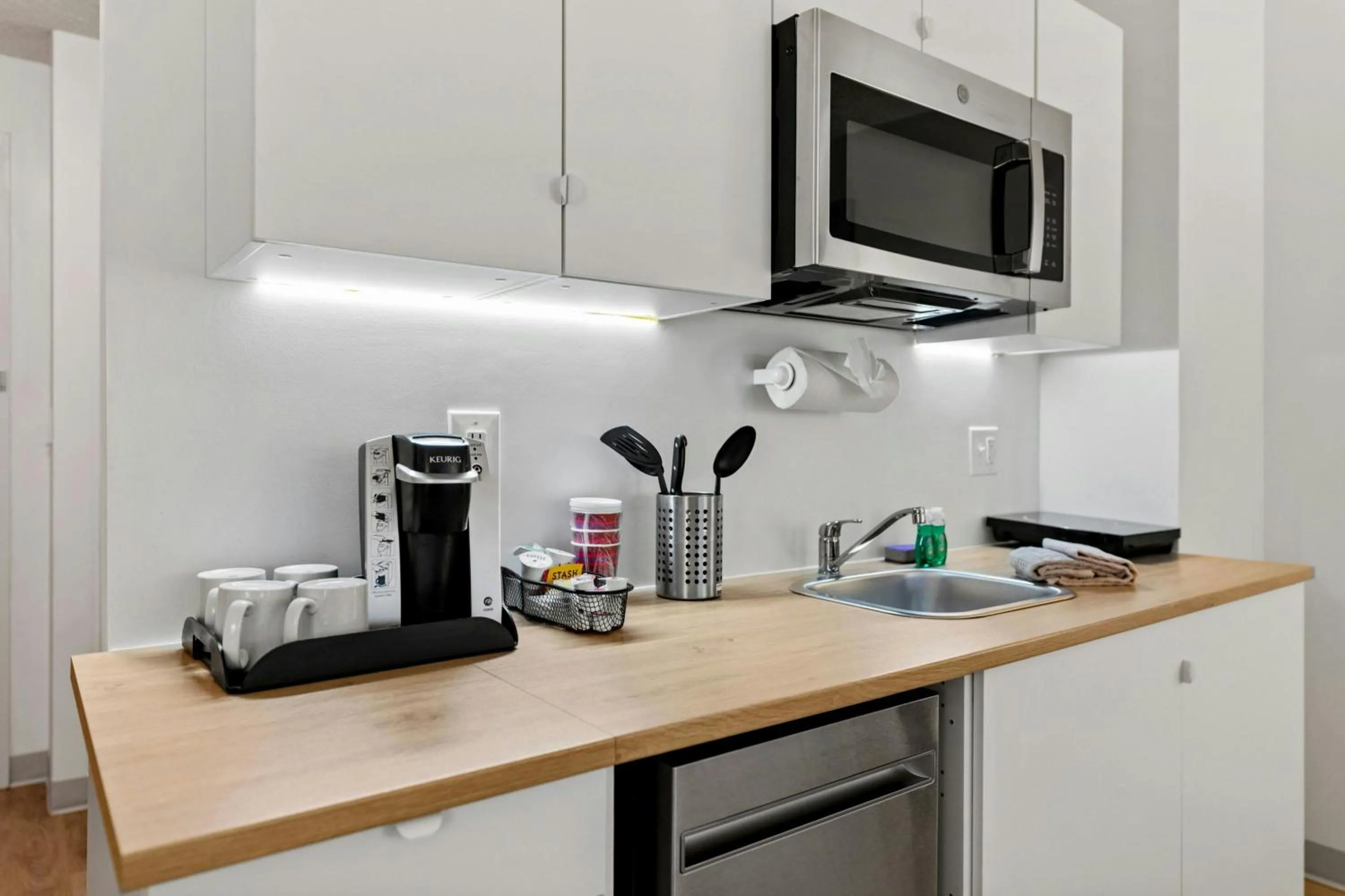 Kitchen or kitchenette in Delta Hotels by Marriott Mount Pleasant