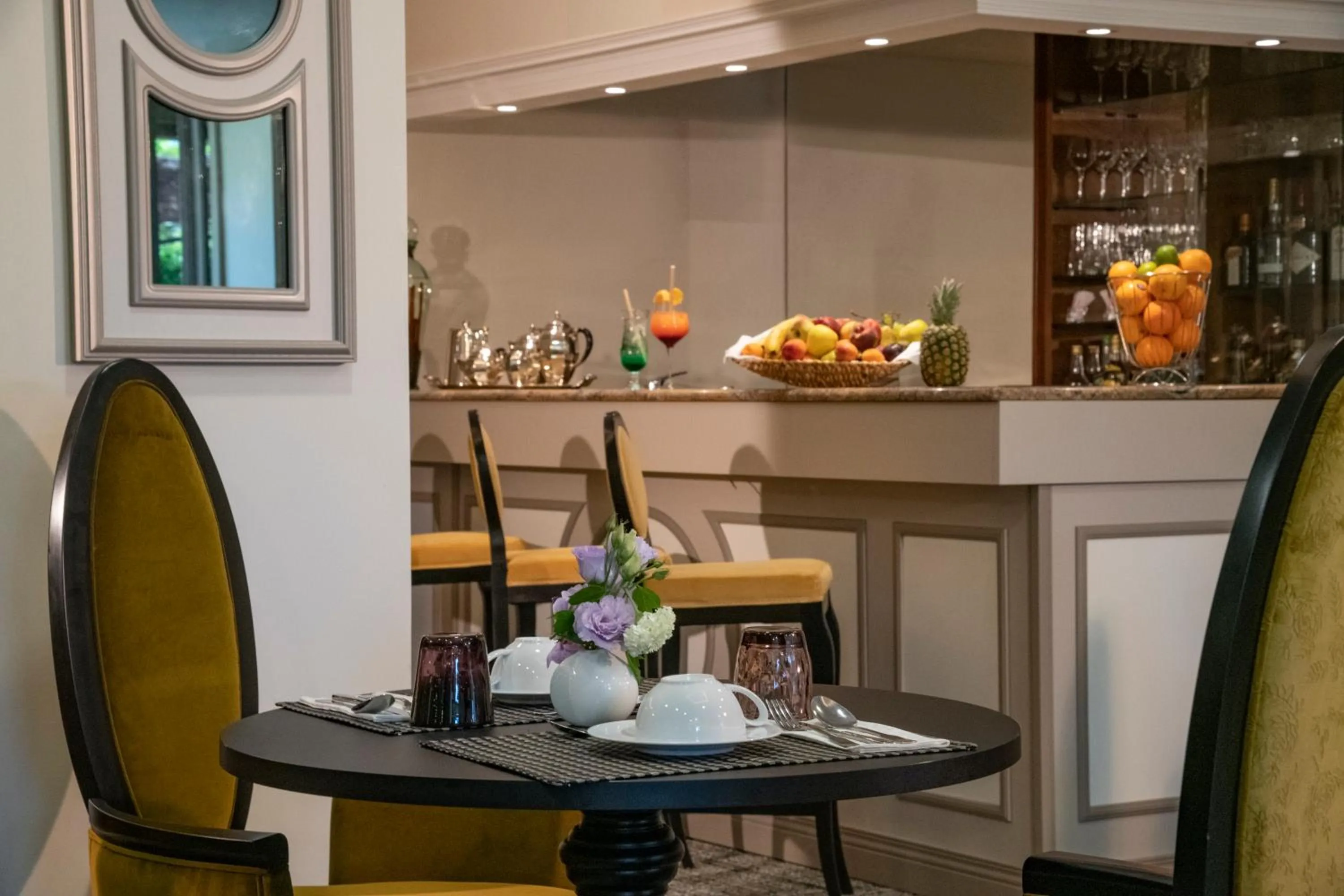 Breakfast in Hôtel Petit Palais