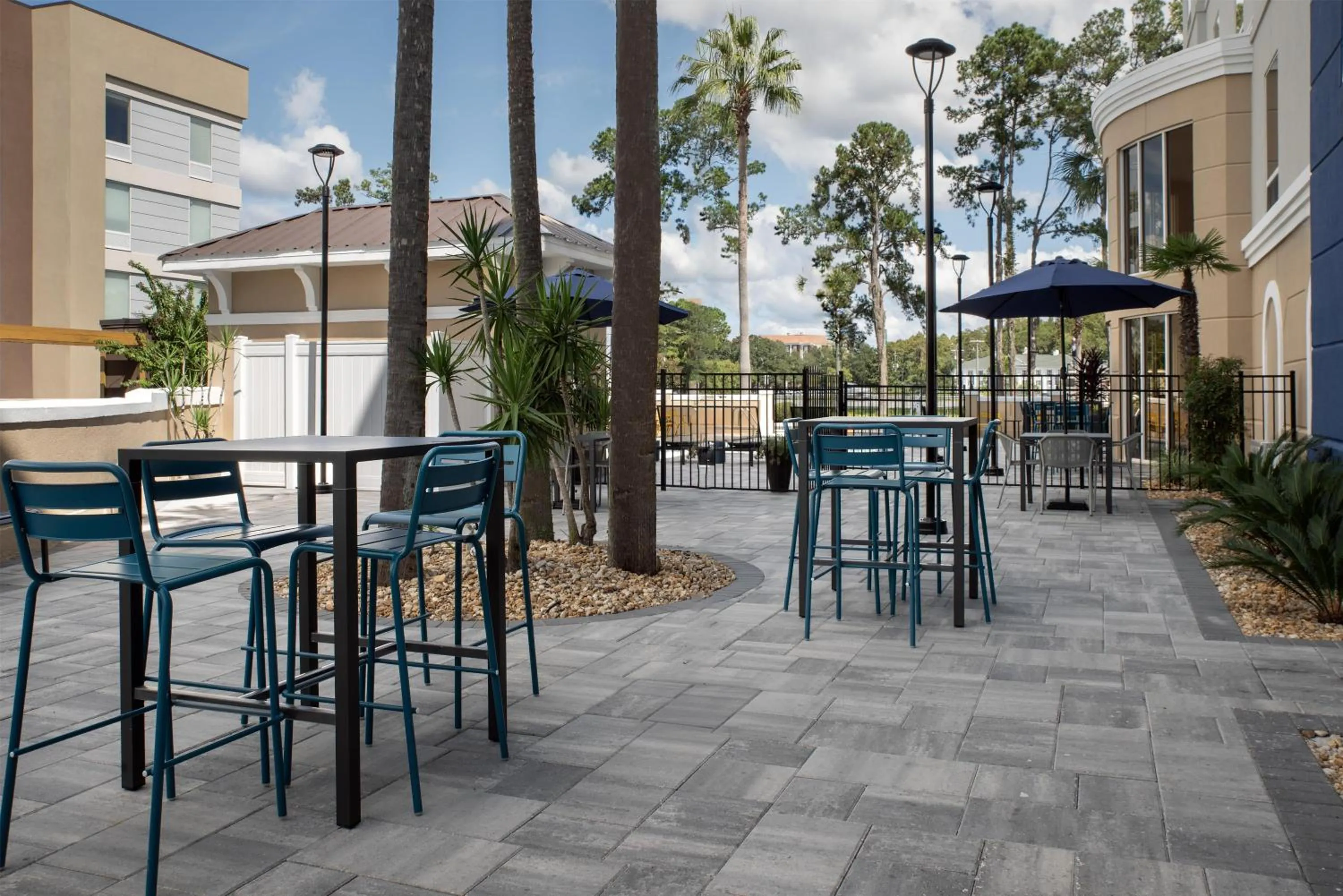 Patio in Hampton Inn & Suites Lake City