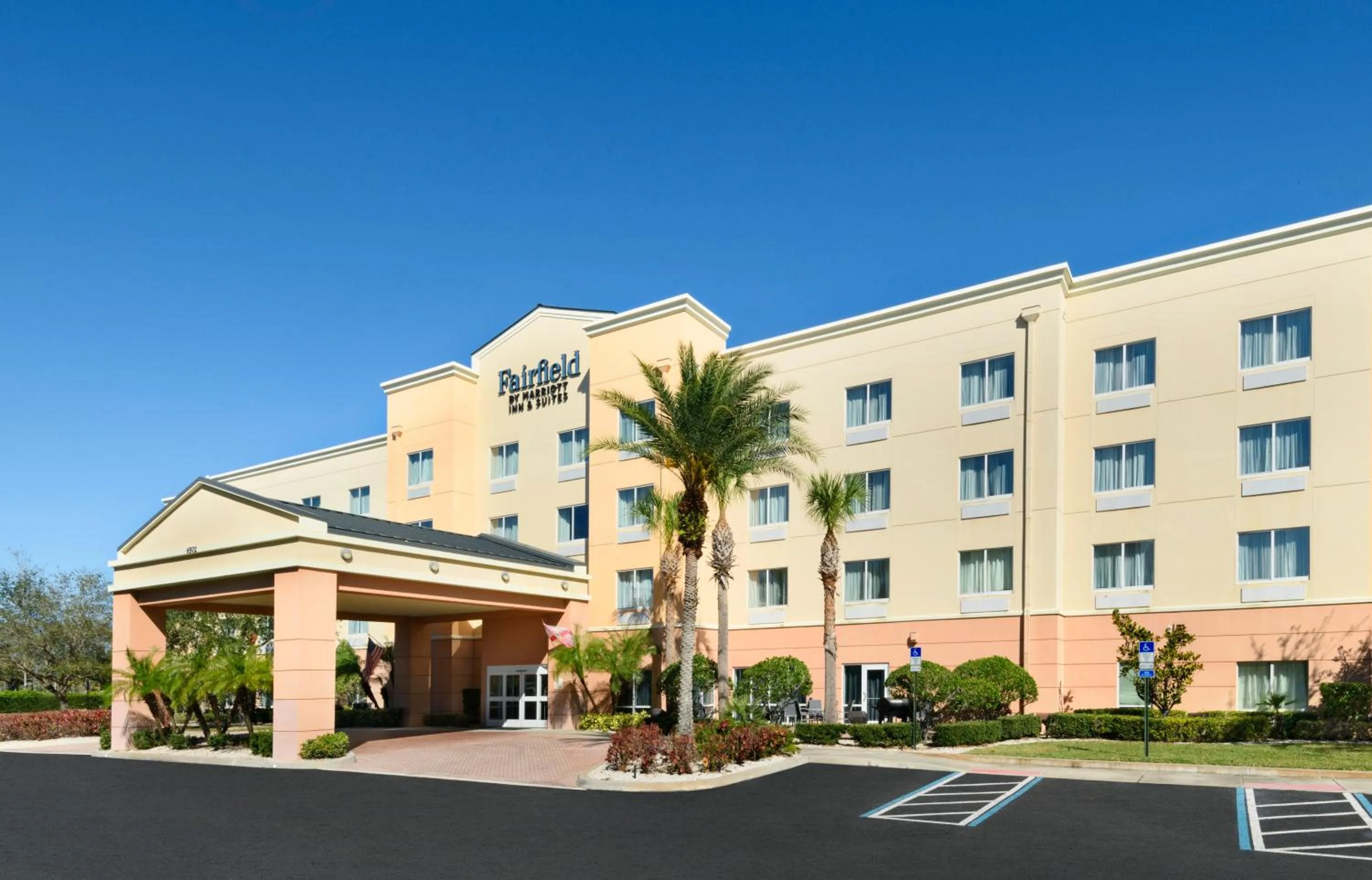 Property building in Fairfield Inn & Suites Fort Pierce / Port St Lucie