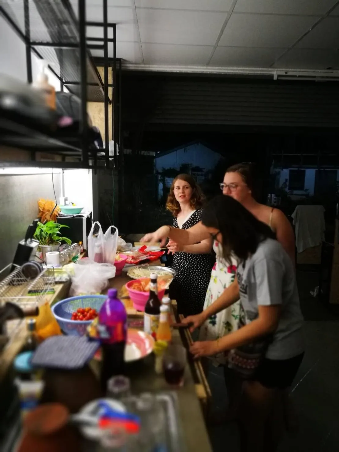 Communal kitchen in Hugger Hostel