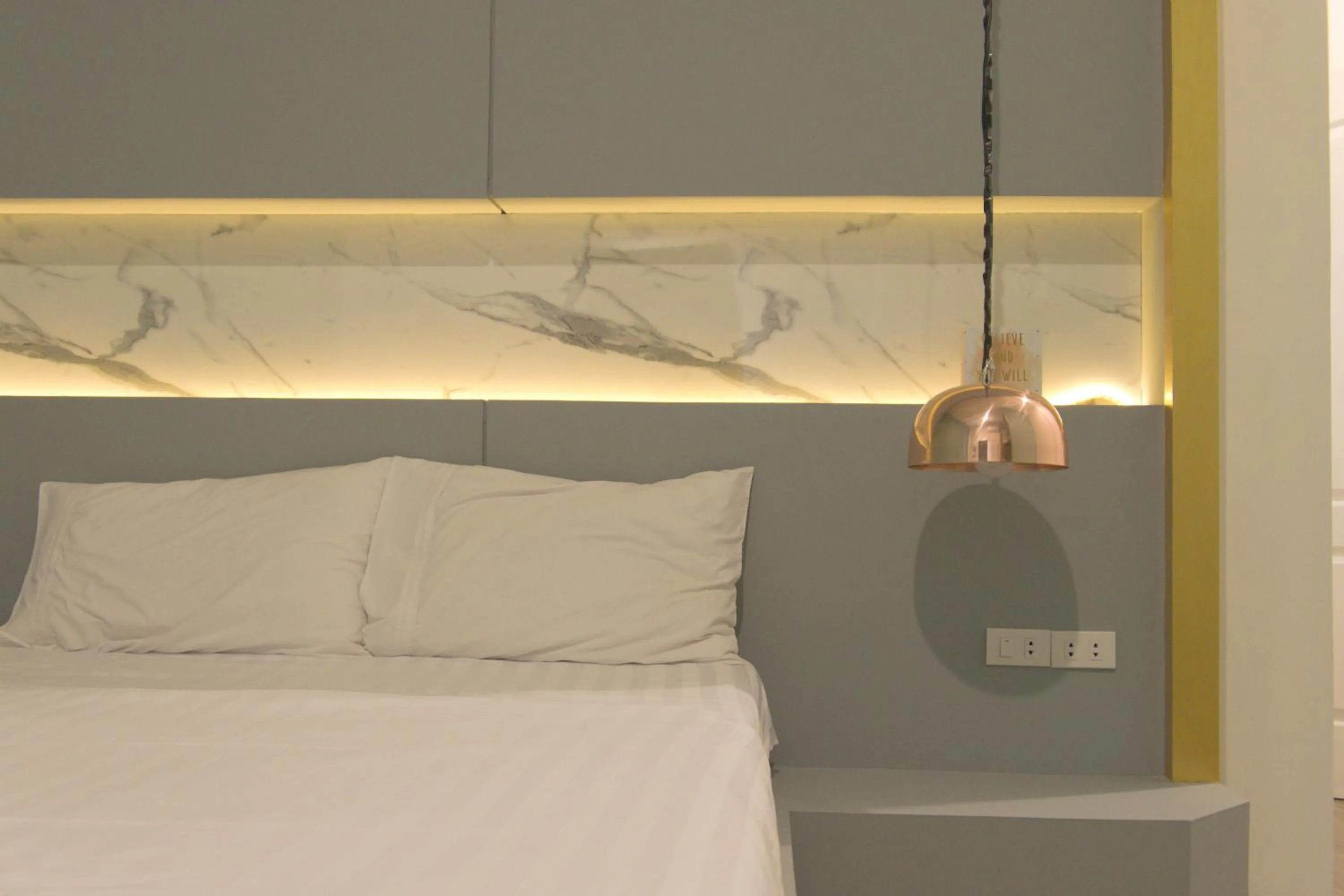 Bedroom, Bed in Hugger Hostel