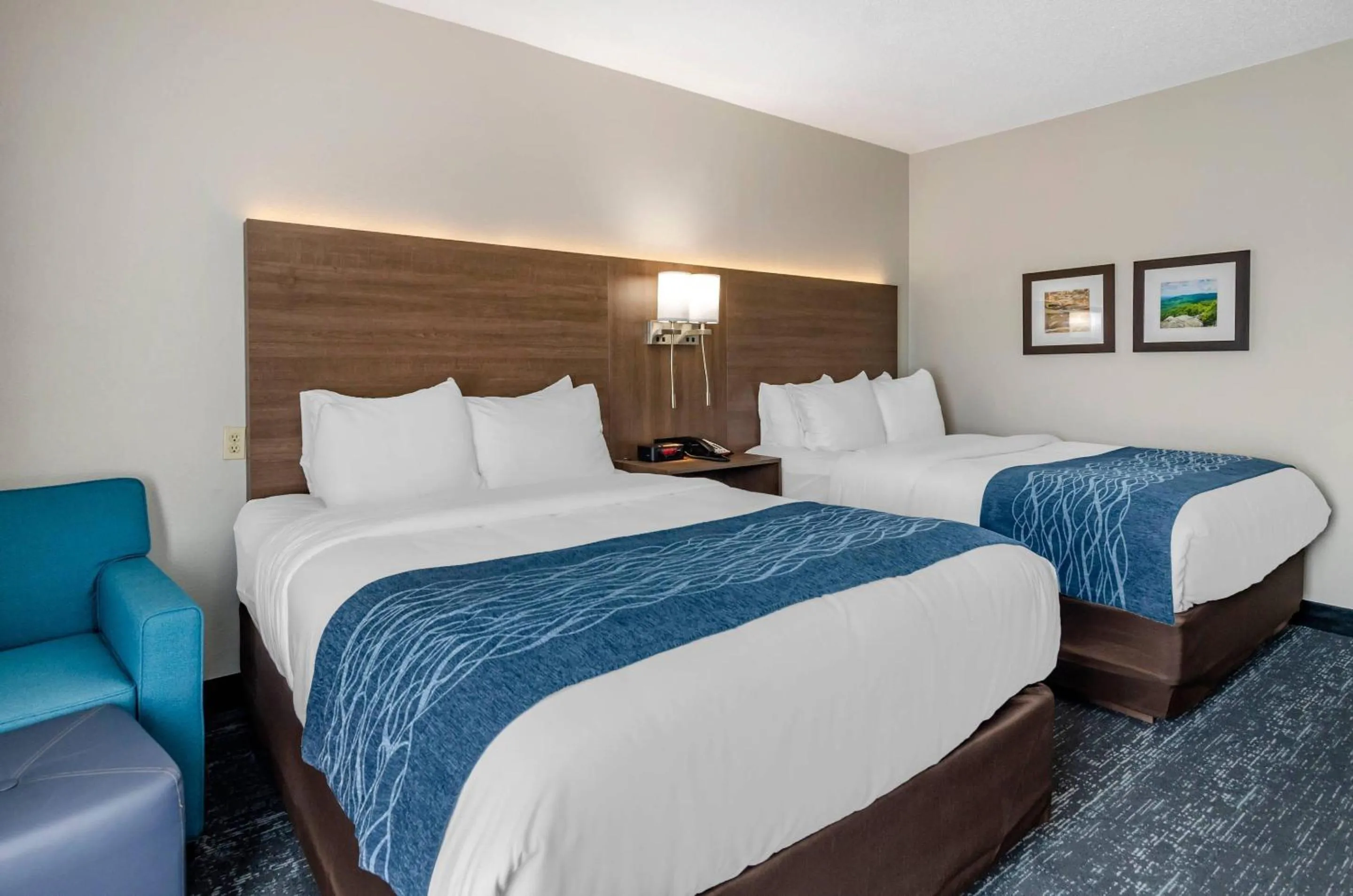 Bedroom, Bed in Comfort Inn & Suites Troutville-Roanoke North