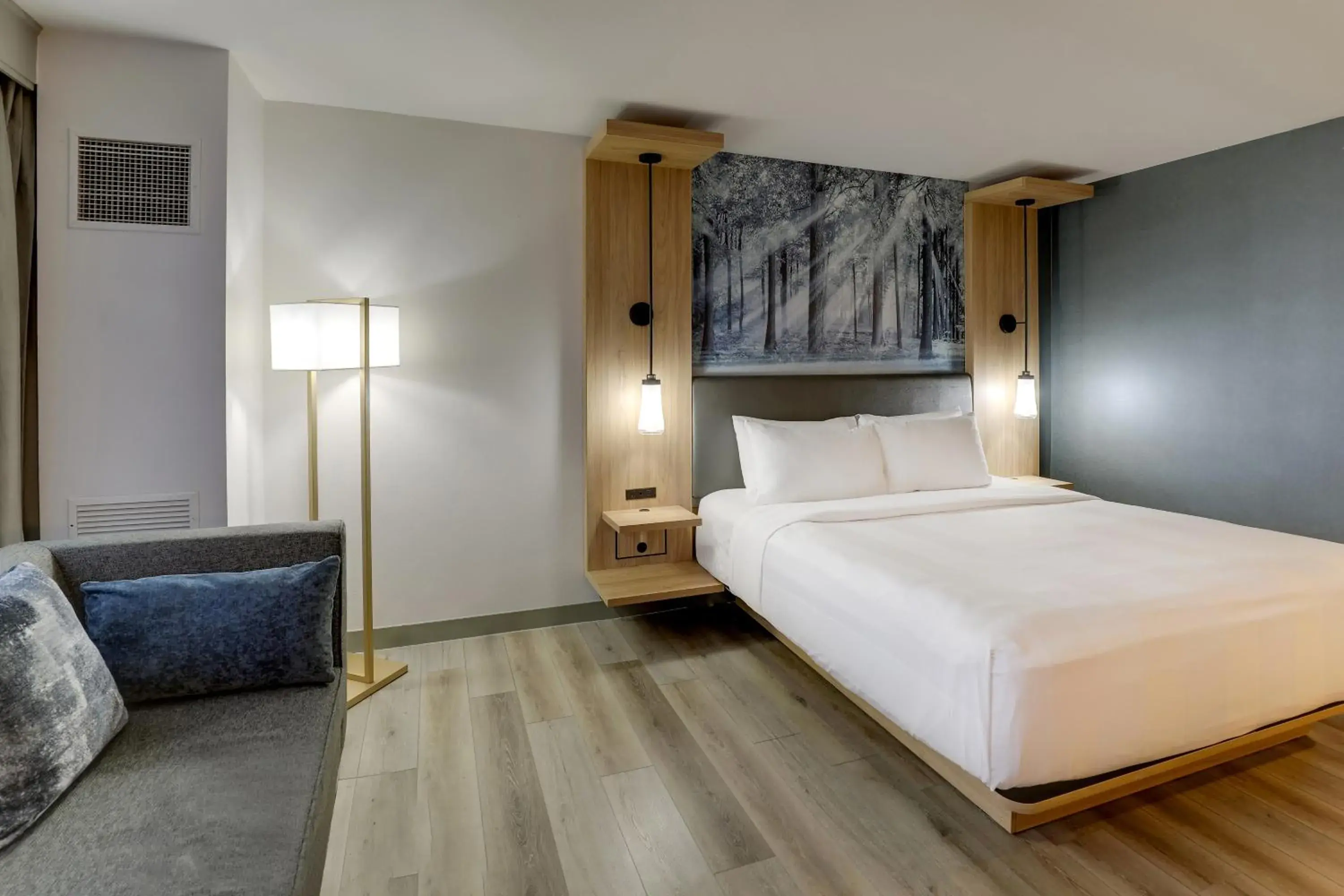 King or Double Room in Mobile Marriott King or Double Room in Mobile Marriott