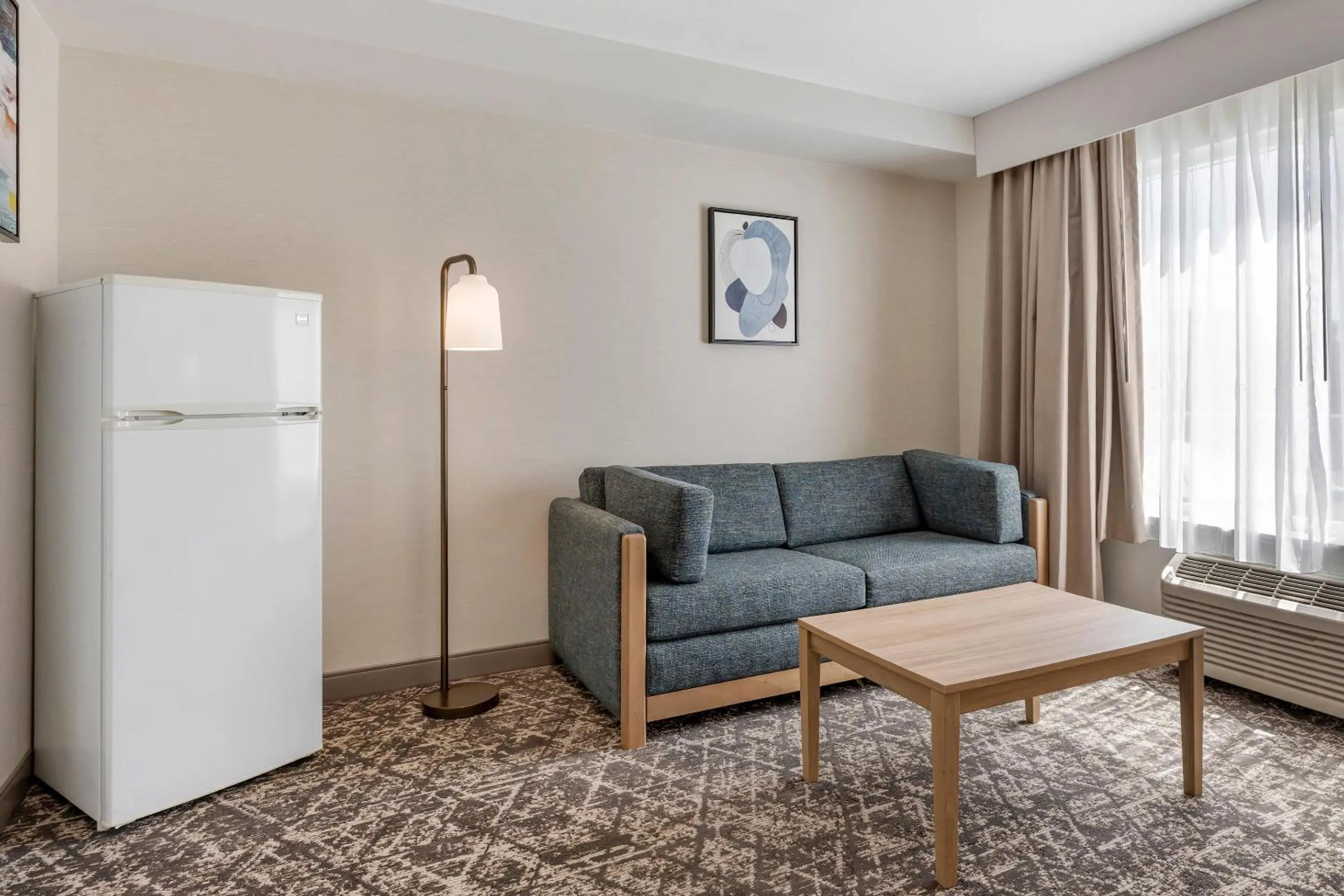 Bedroom in Country Inn & Suites by Radisson, Modesto-Salida