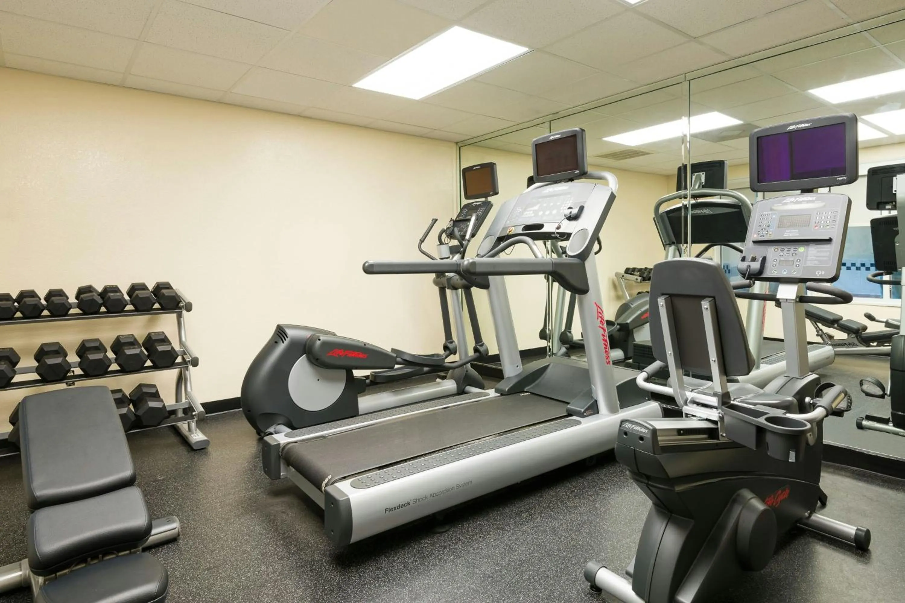 Fitness centre/facilities in Fairfield Inn and Suites Mobile