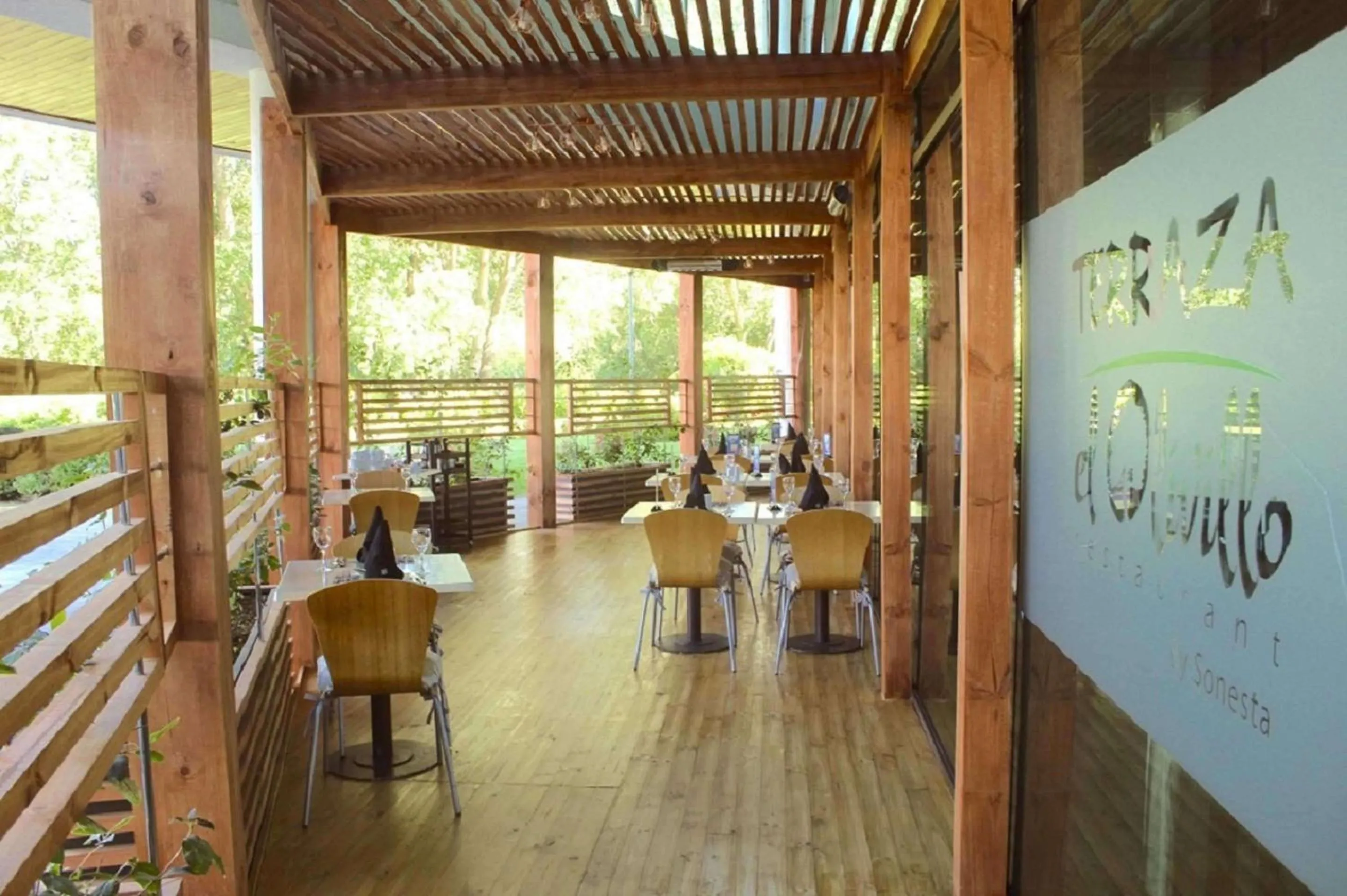 Restaurant/places to eat in Sonesta Hotel Osorno