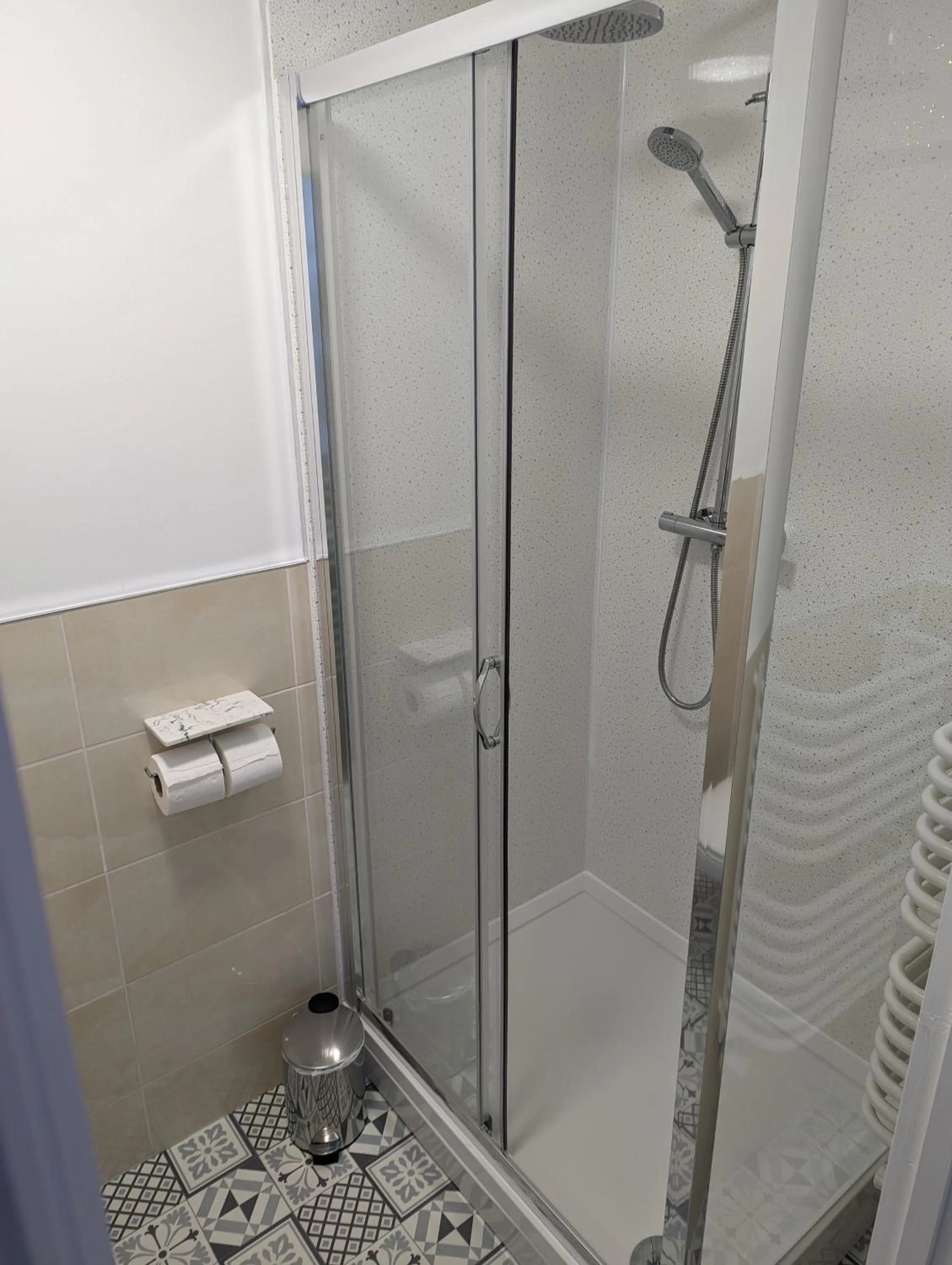 Shower in Acqua Beach Weymouth