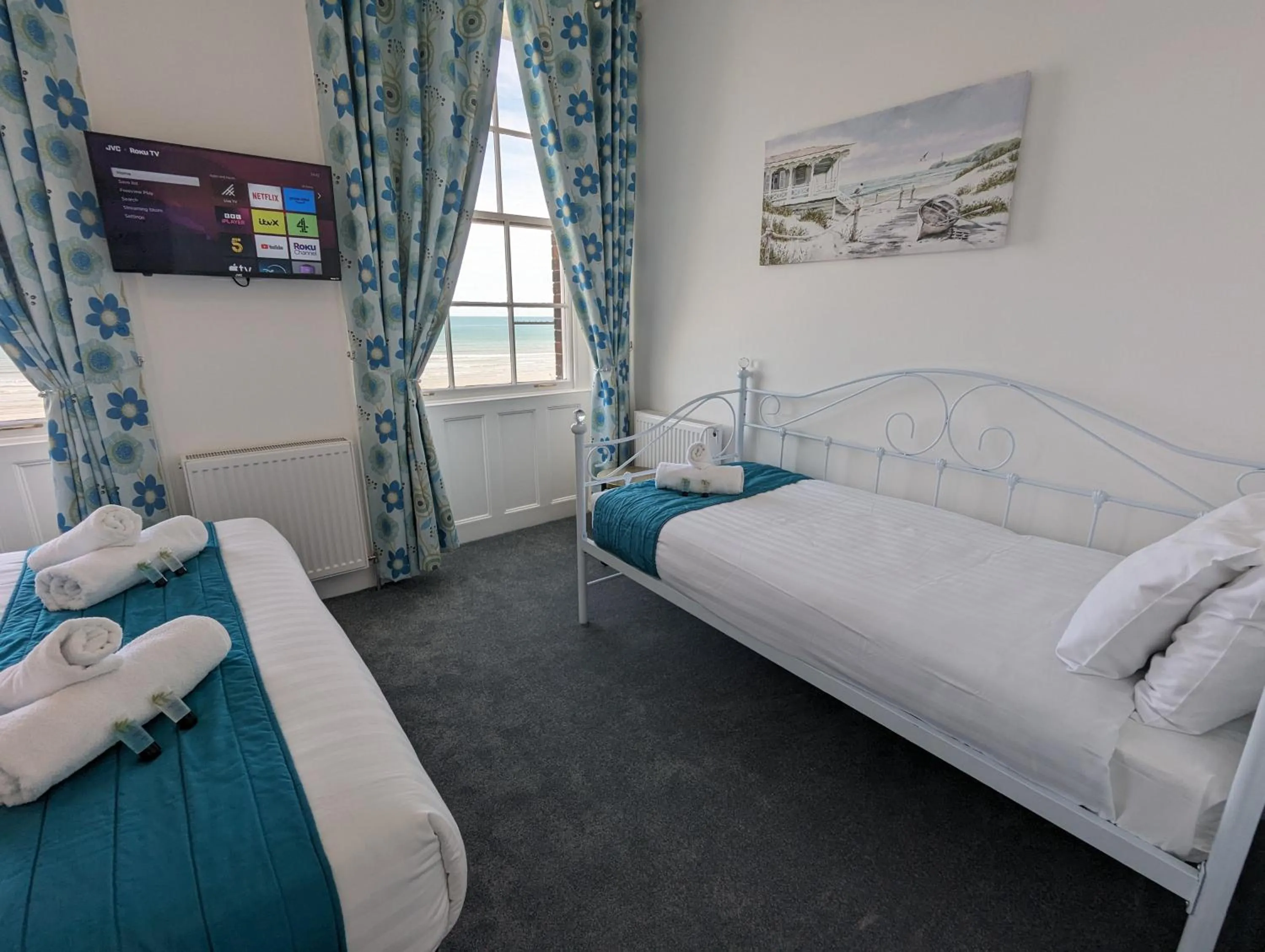 Bed in Acqua Beach Weymouth
