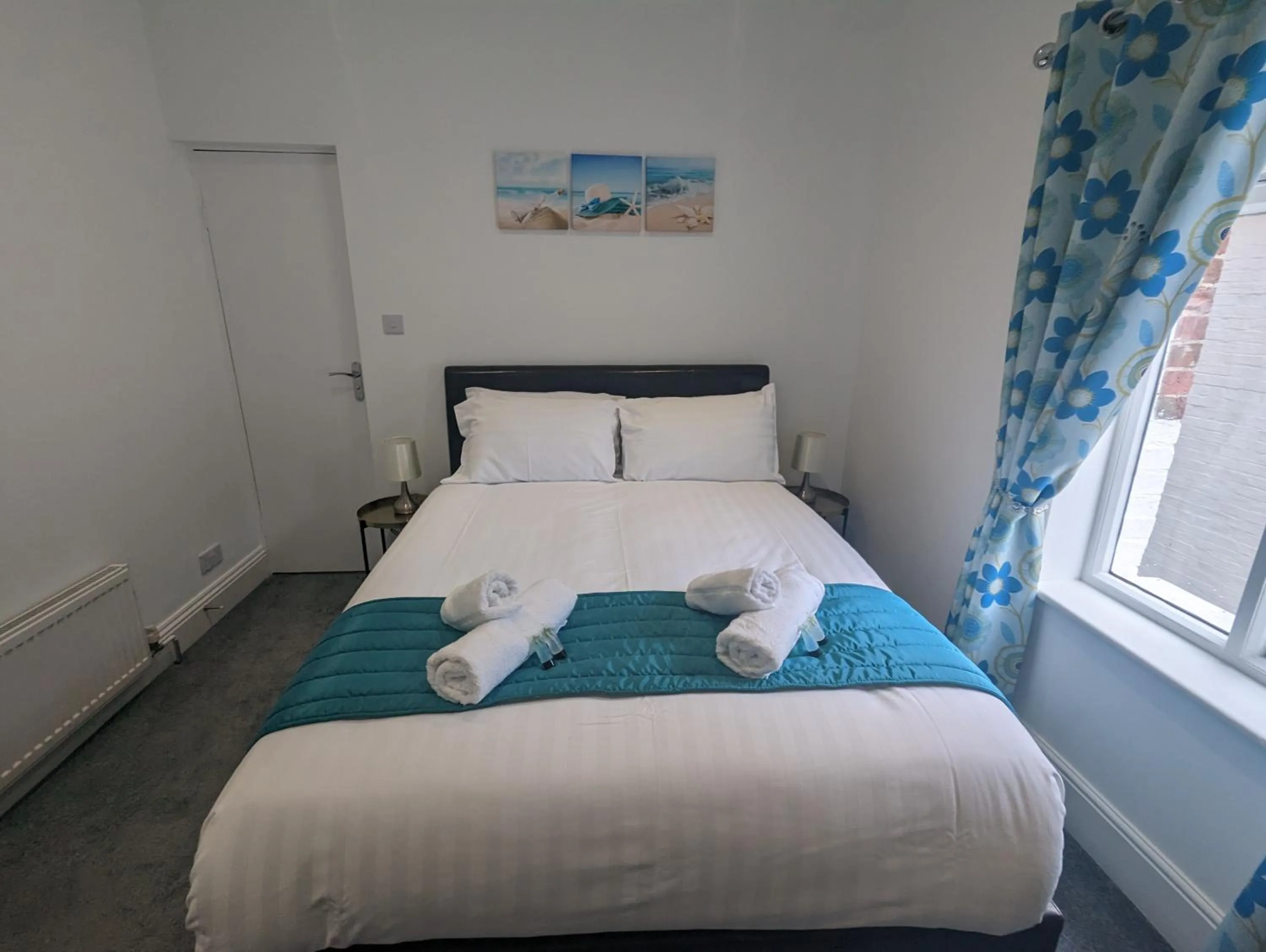 Bed in Acqua Beach Weymouth