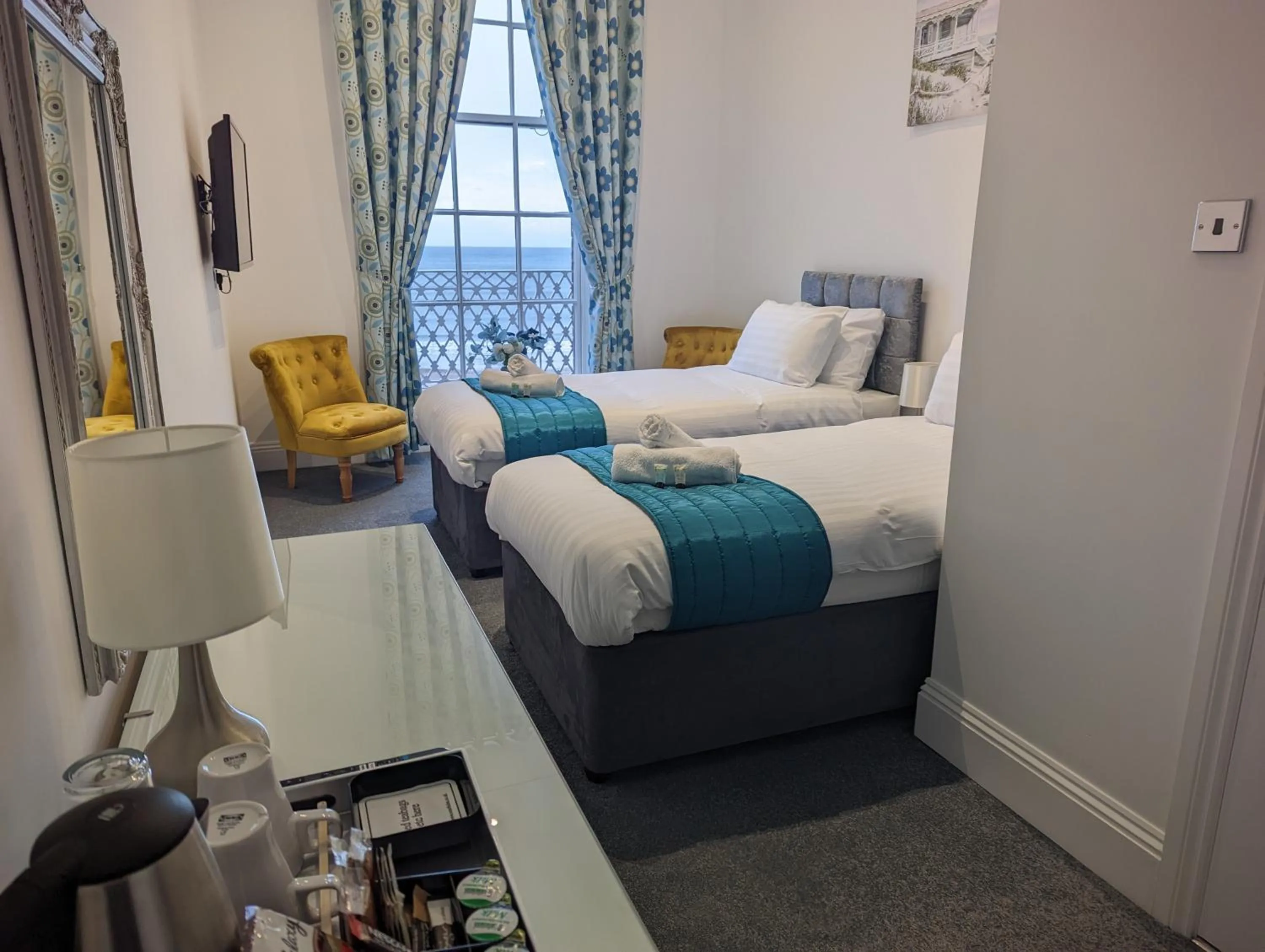 Bed in Acqua Beach Weymouth