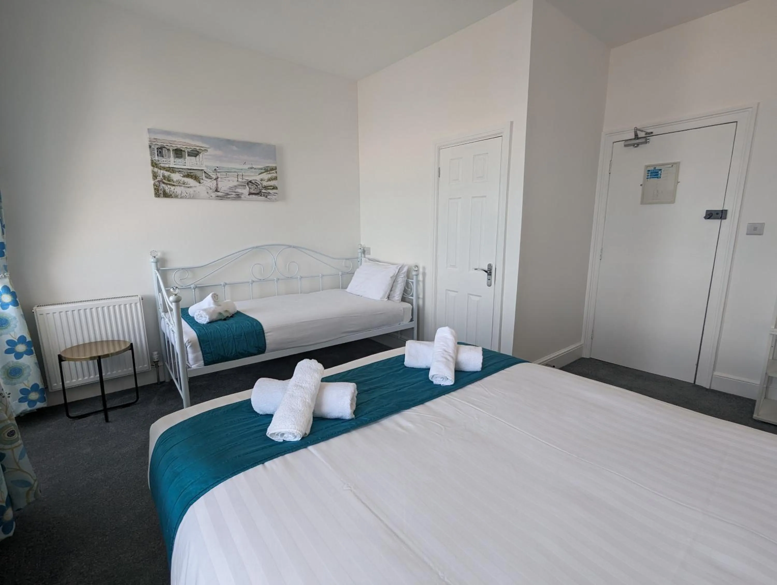 Bed in Acqua Beach Weymouth