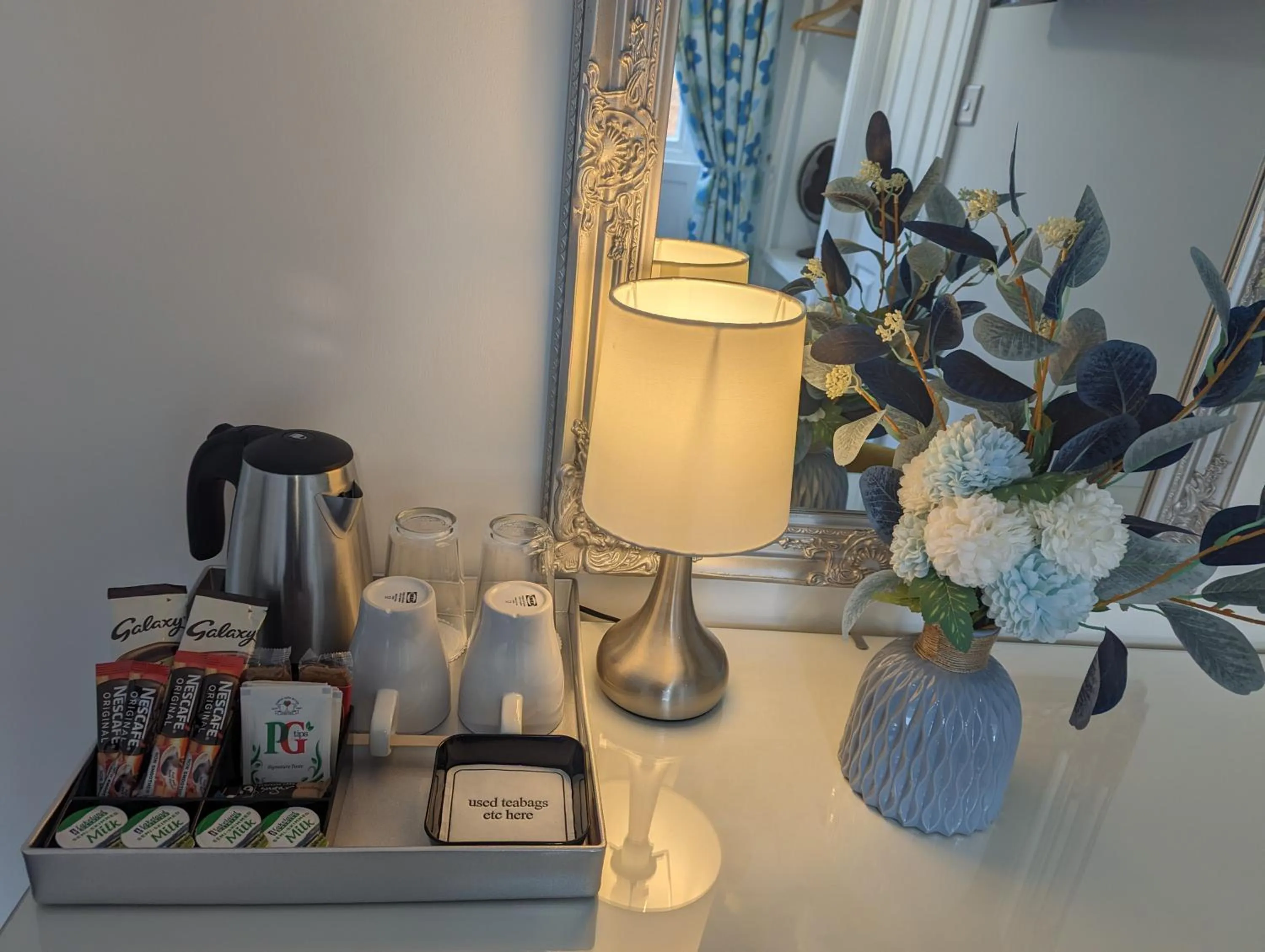 Coffee/tea facilities in Acqua Beach Weymouth