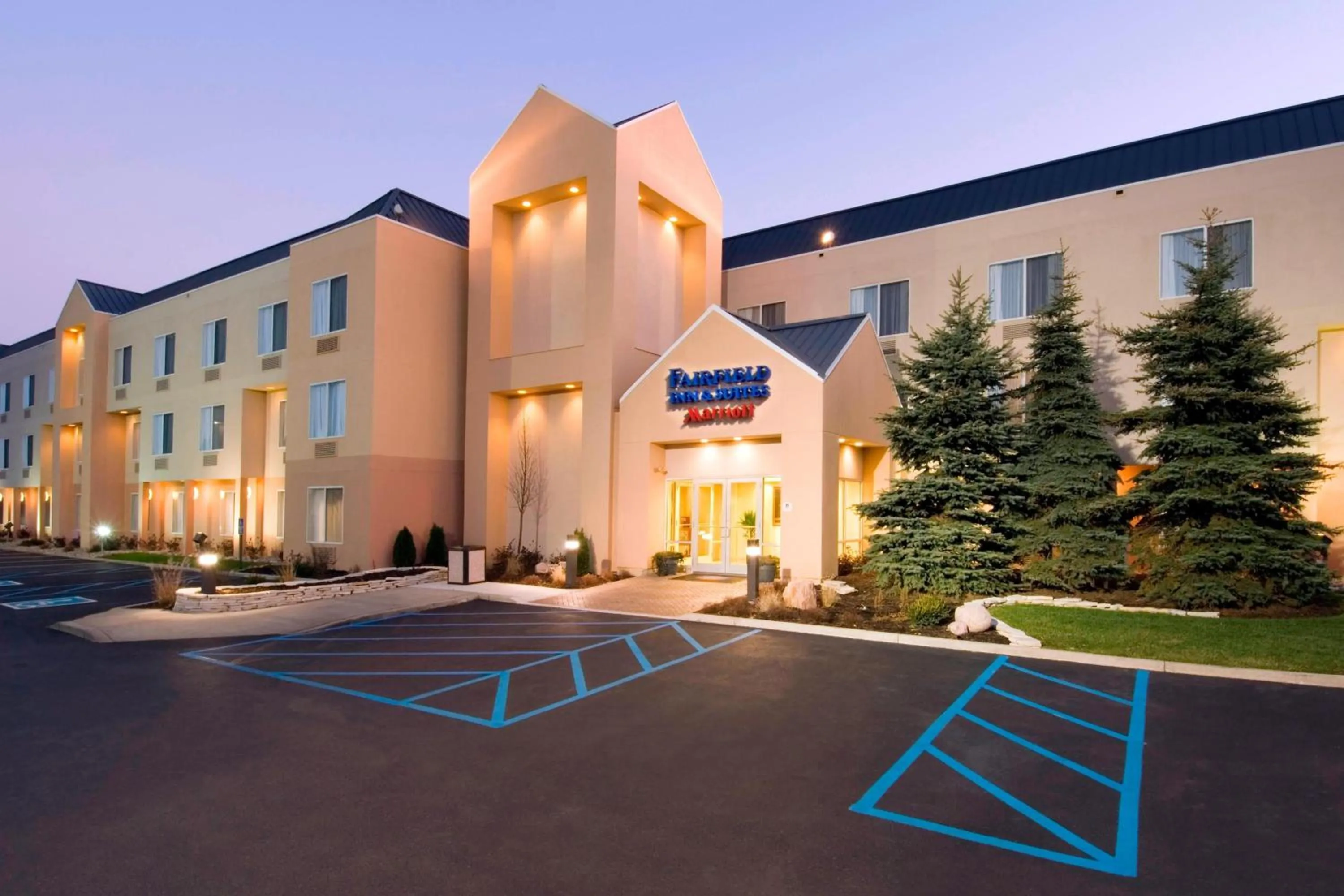 Property building in Fairfield Inn & Suites Merrillville