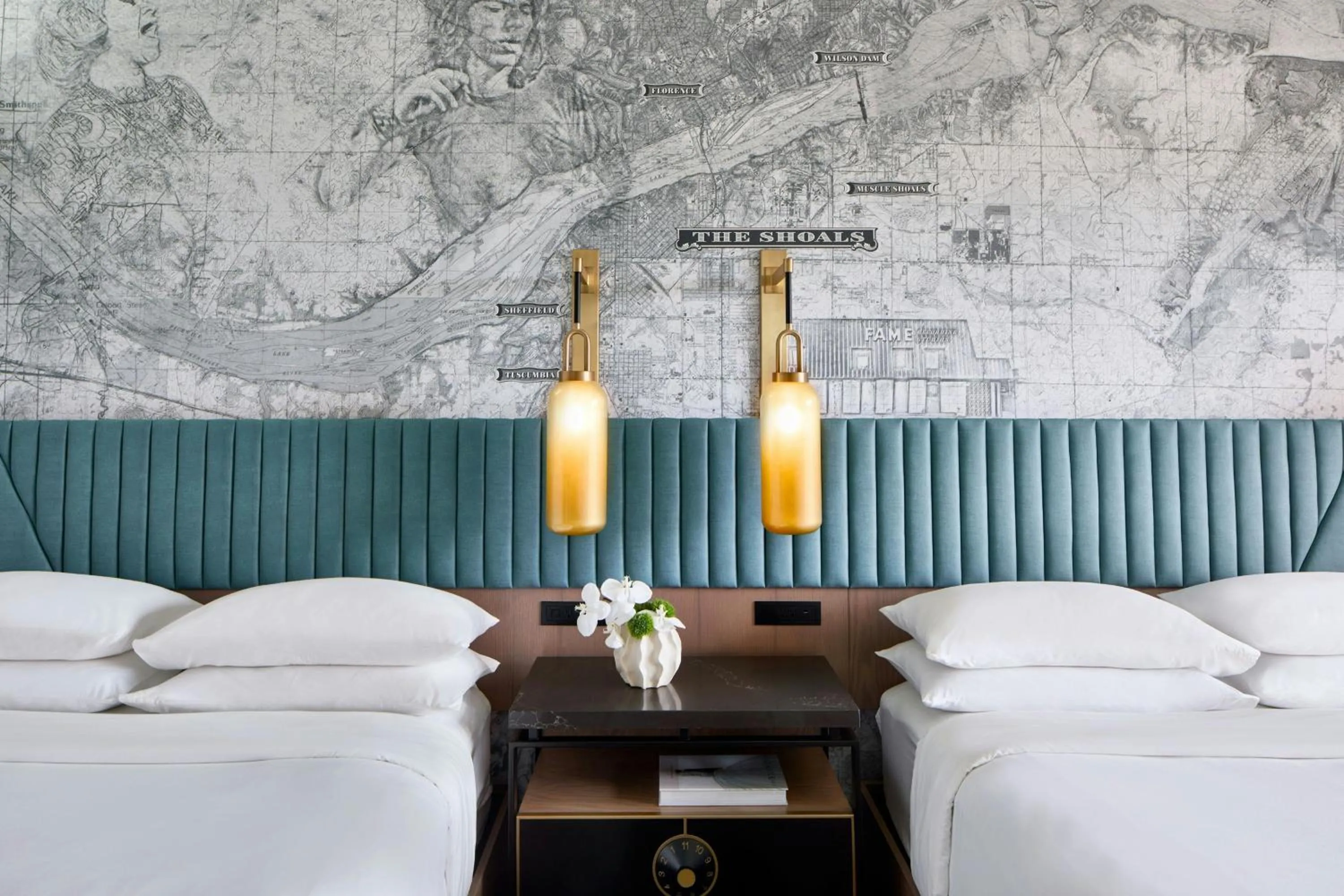 Photo of the whole room, Bed in Renaissance Shoals Resort & Spa