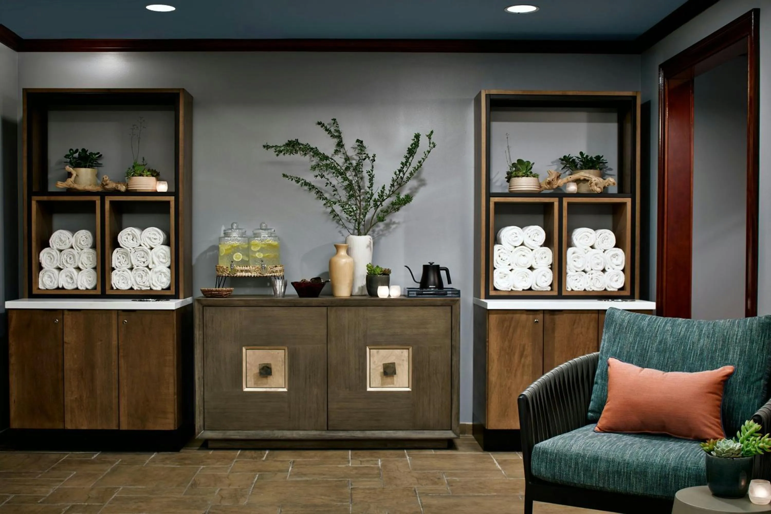 Spa and wellness centre/facilities in Renaissance Shoals Resort & Spa