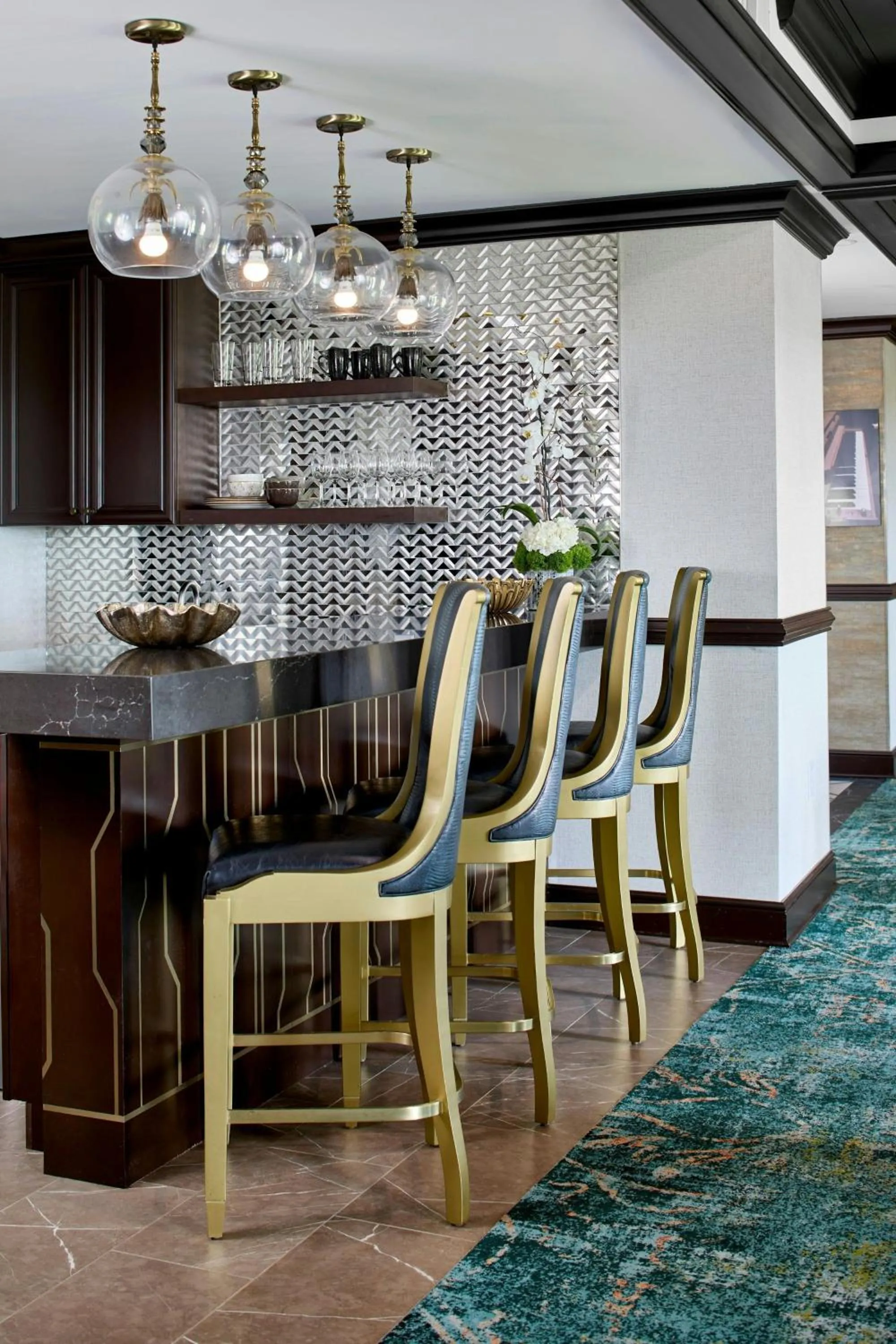 Kitchen or kitchenette in Renaissance Shoals Resort & Spa