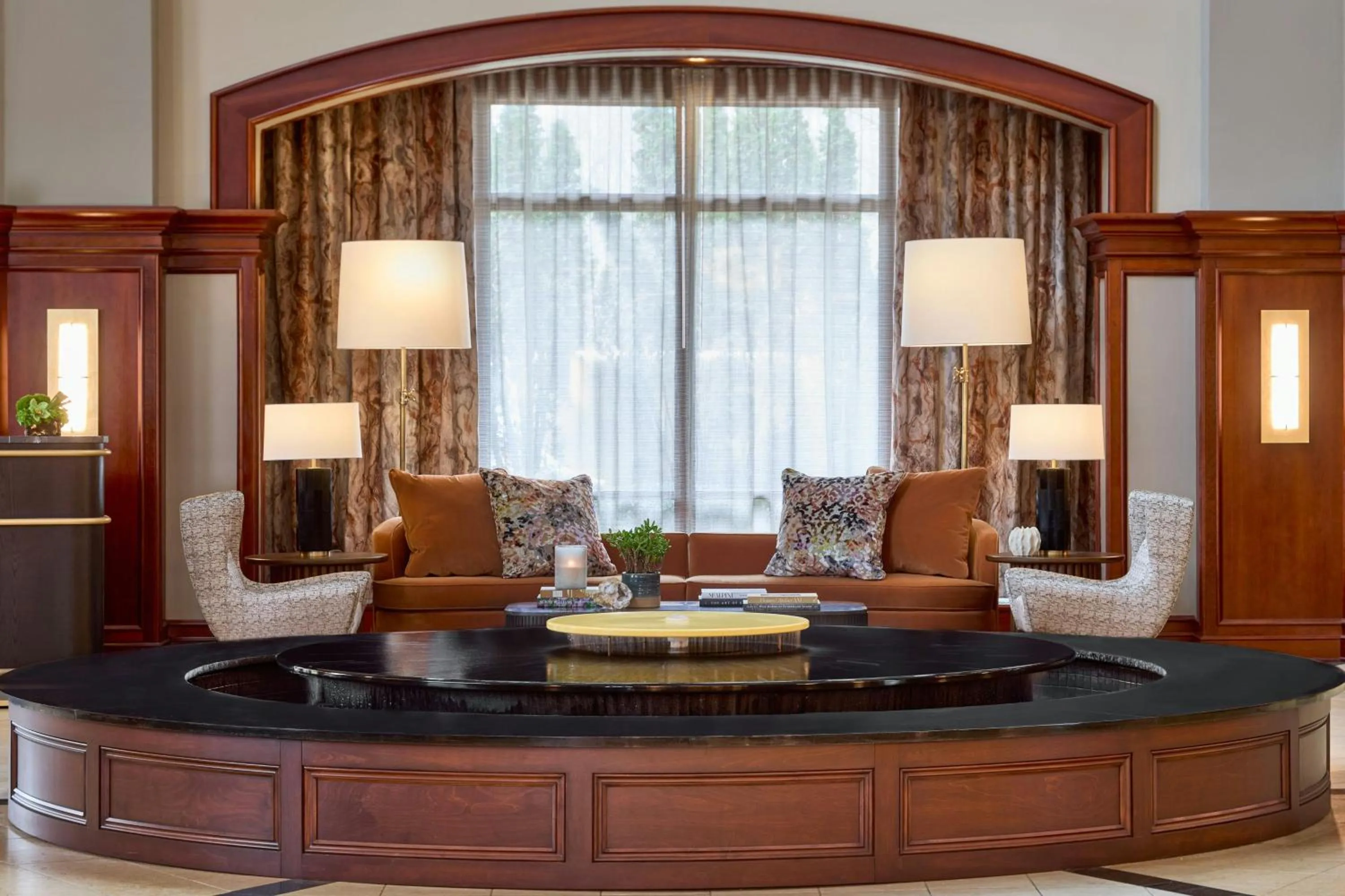 Lobby or reception in Renaissance Shoals Resort & Spa