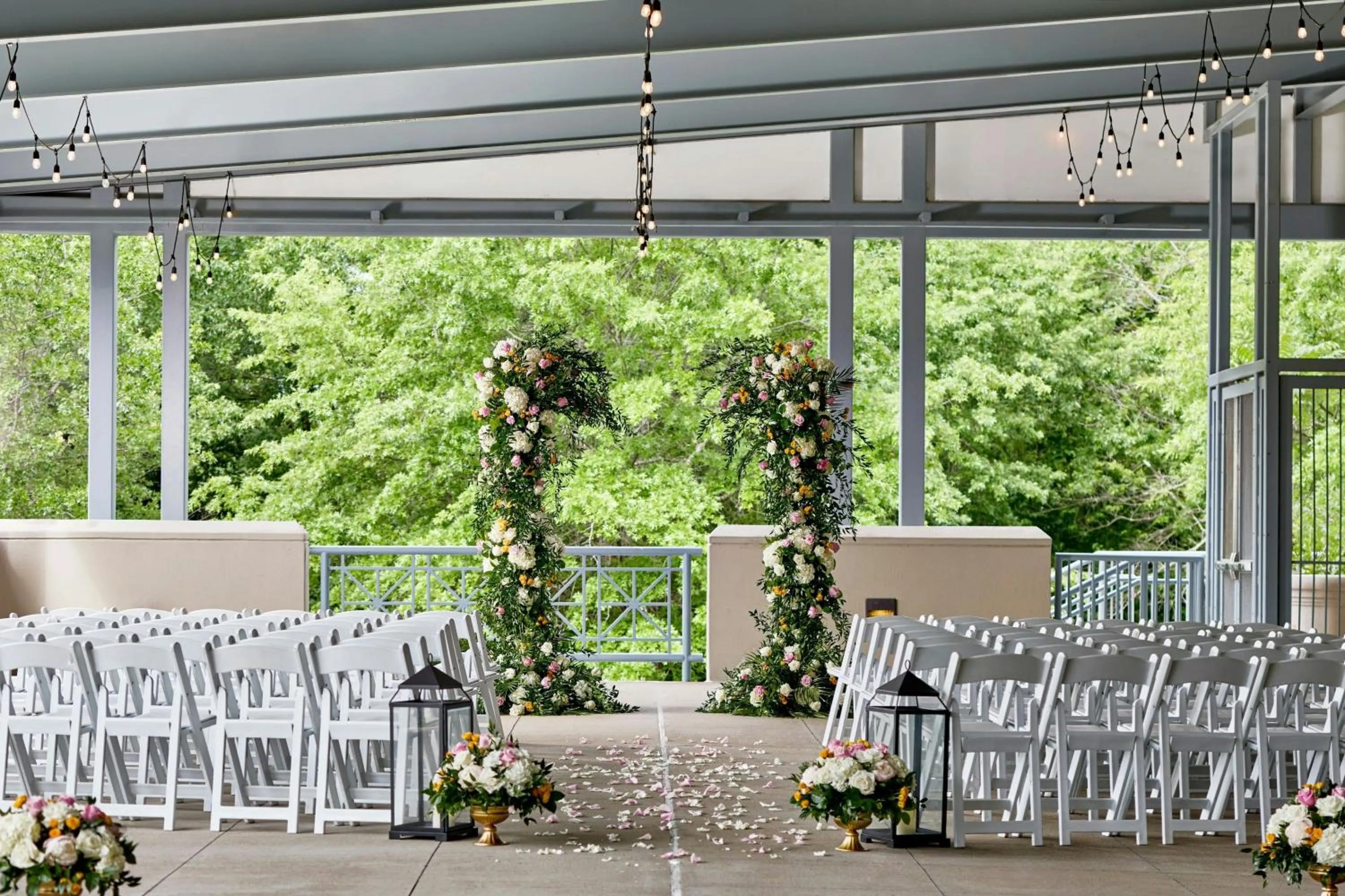 Banquet/Function facilities in Renaissance Shoals Resort & Spa