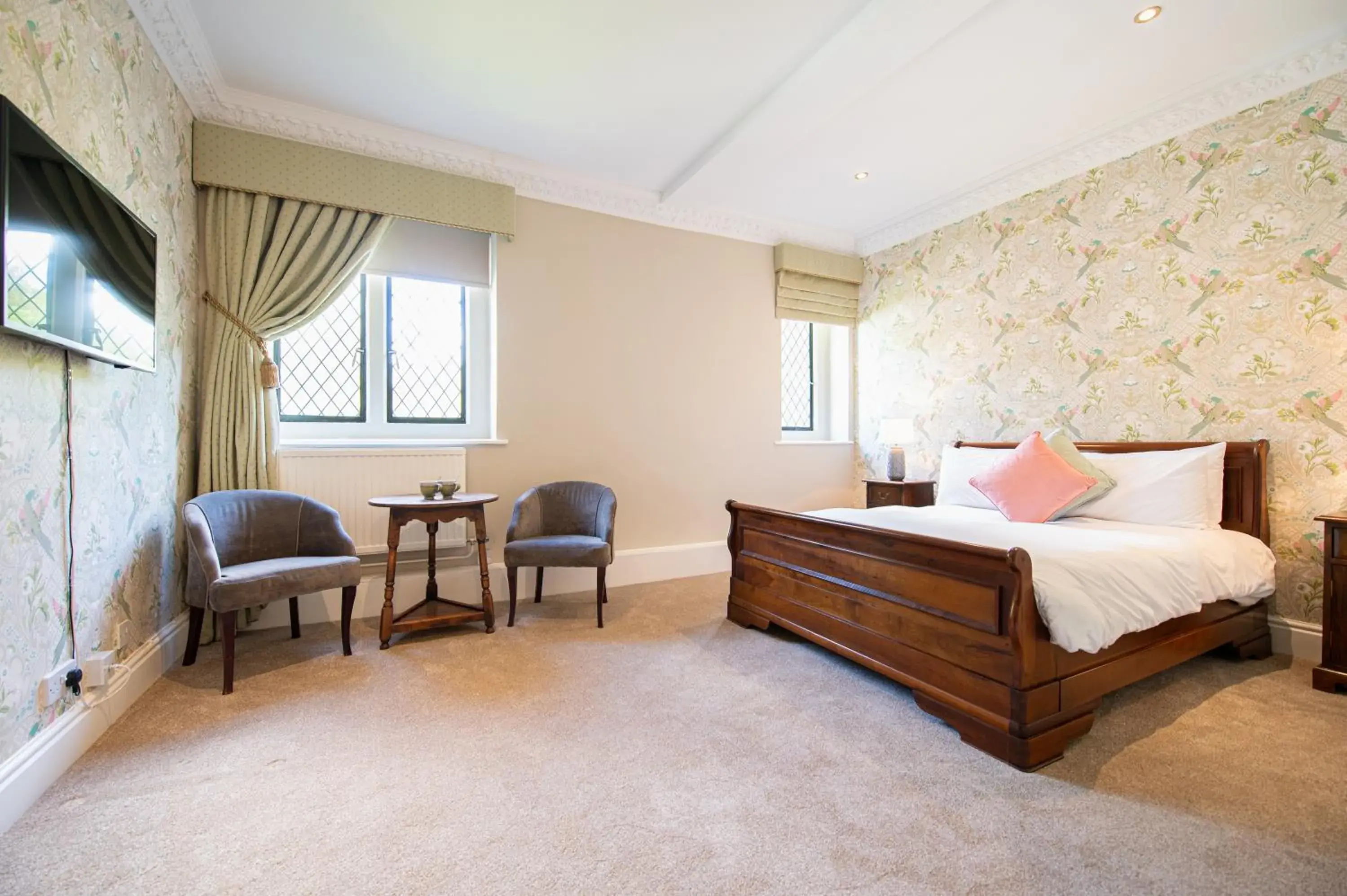 Double Room in Miskin Manor Hotel Double Room in Miskin Manor Hotel