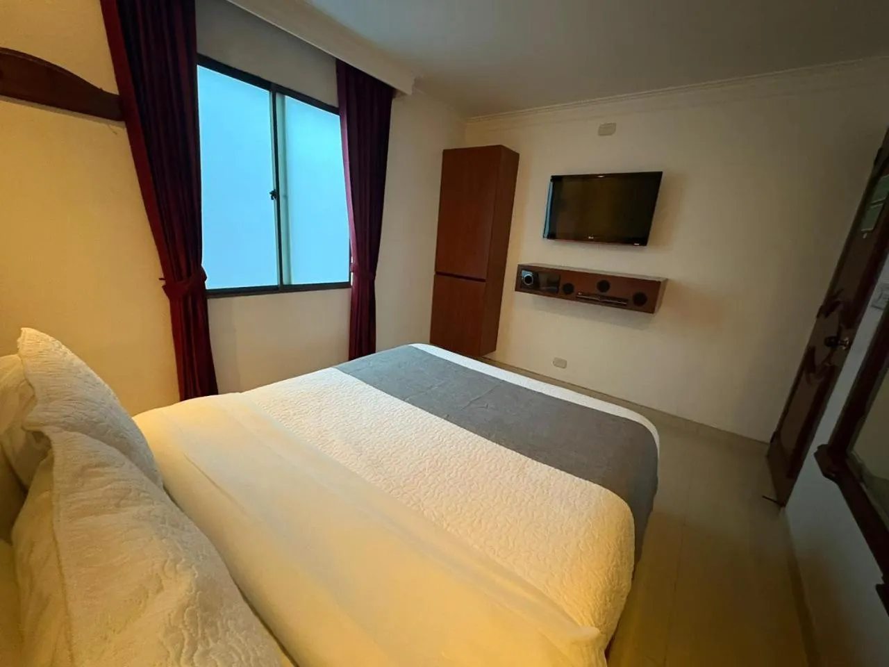 Bed in Lavid Hotel Palacio Real