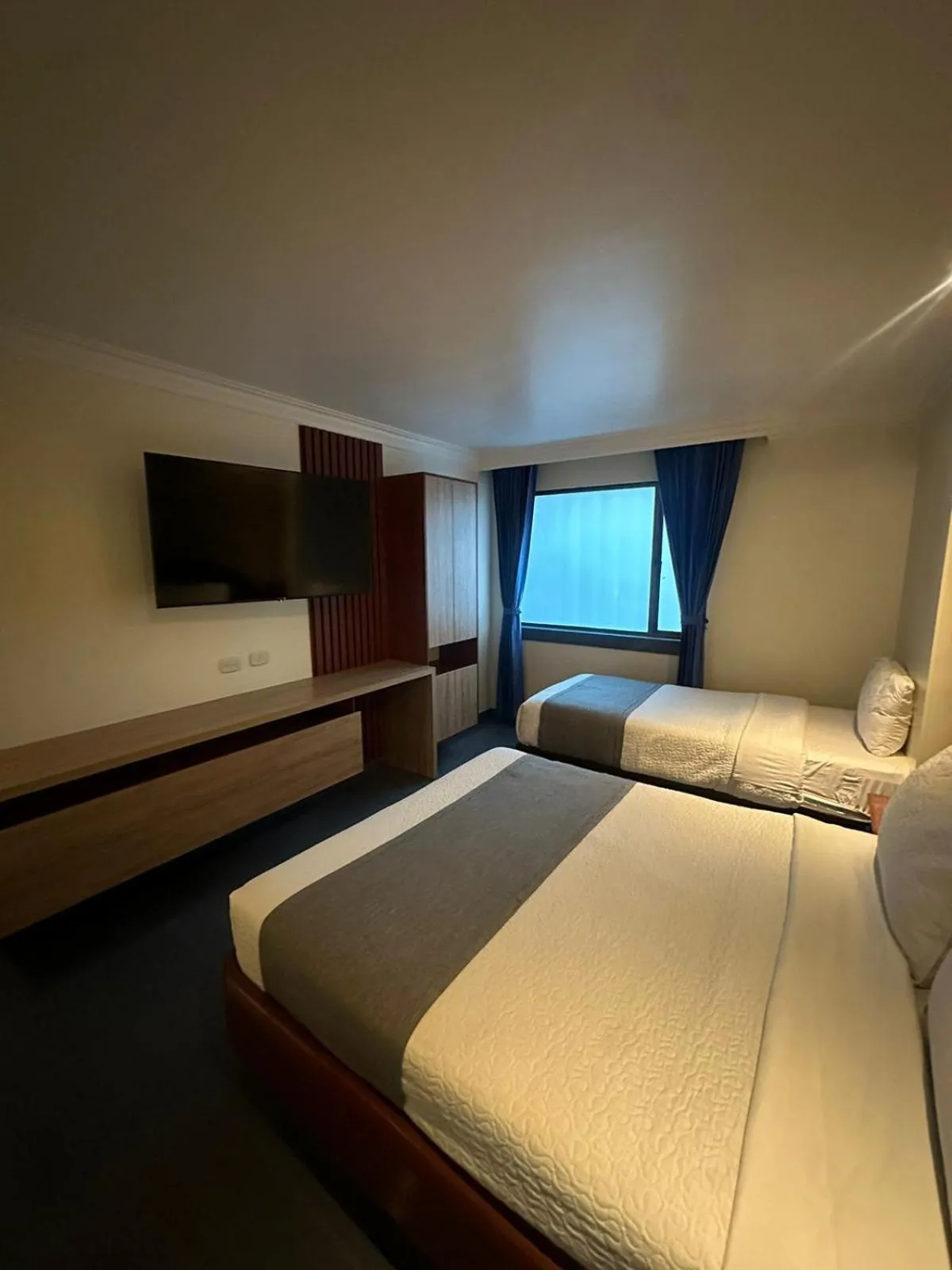 Standard Triple Room in Lavid Hotel Palacio Real