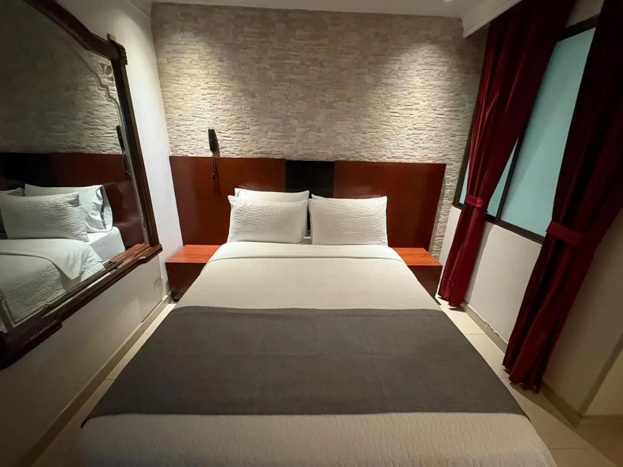 Bed in Lavid Hotel Palacio Real