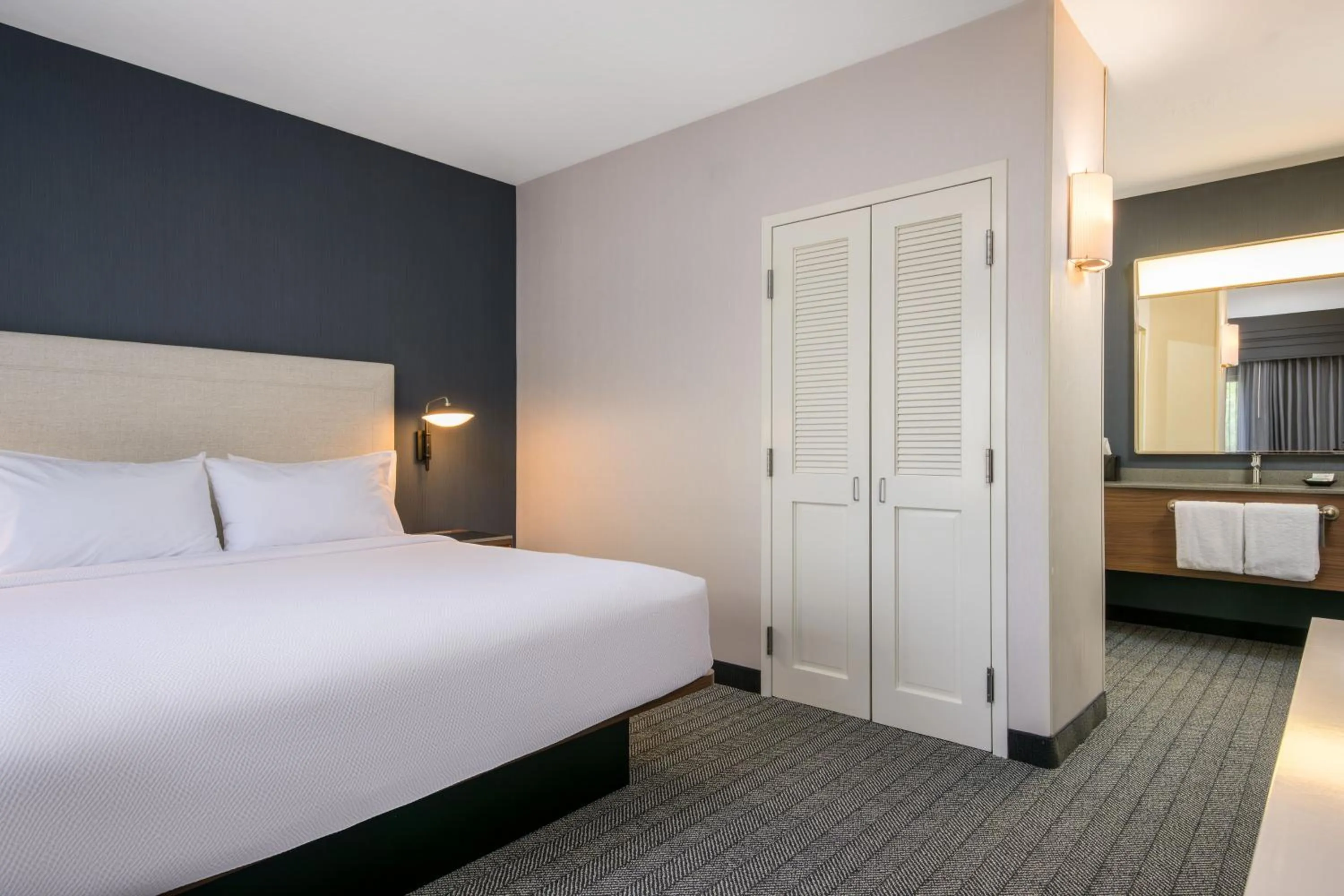 Bedroom, Bed in Courtyard Missoula