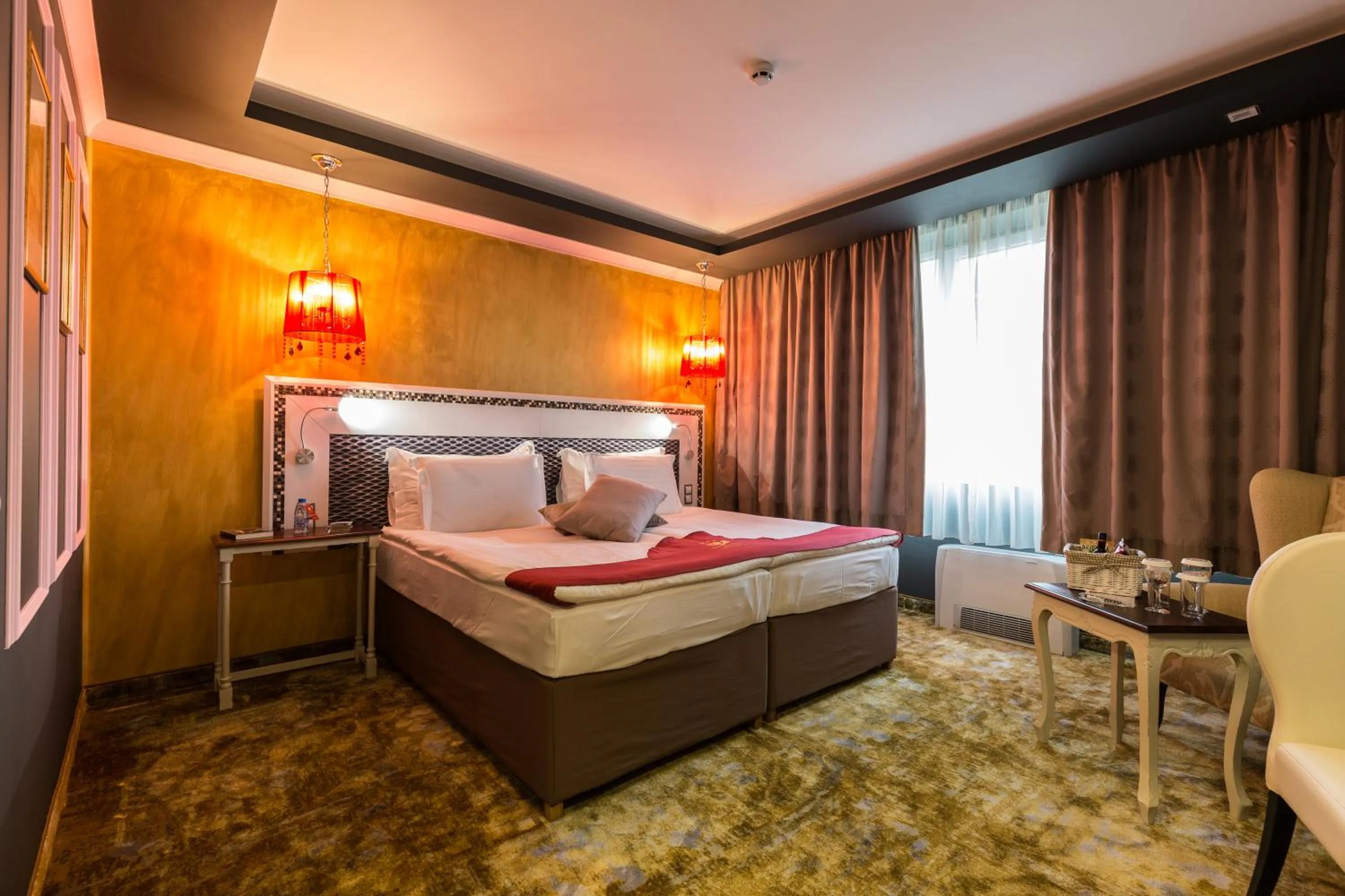 Photo of the whole room, Bed in Diplomat Plaza Hotel & Resort