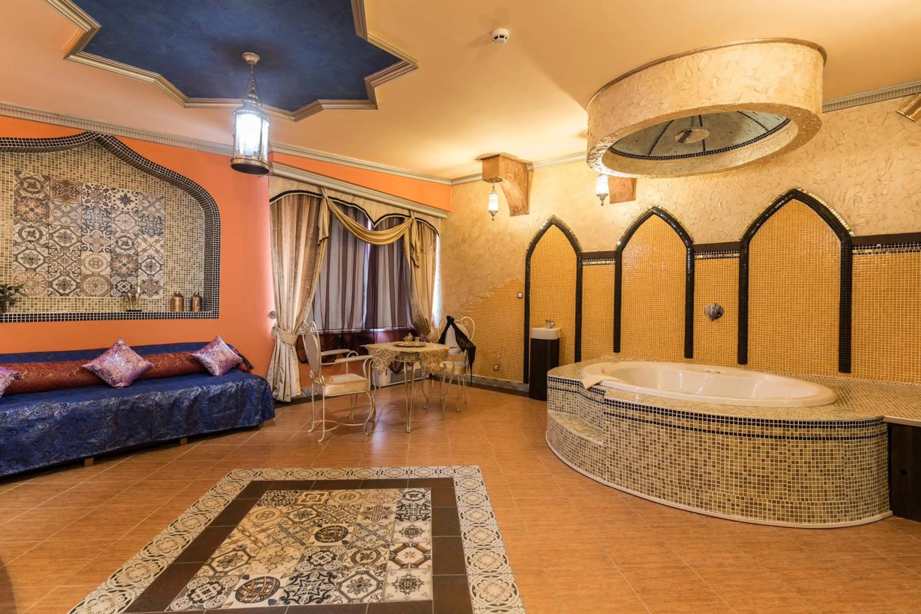 Diplomat Plaza Hotel & Resort