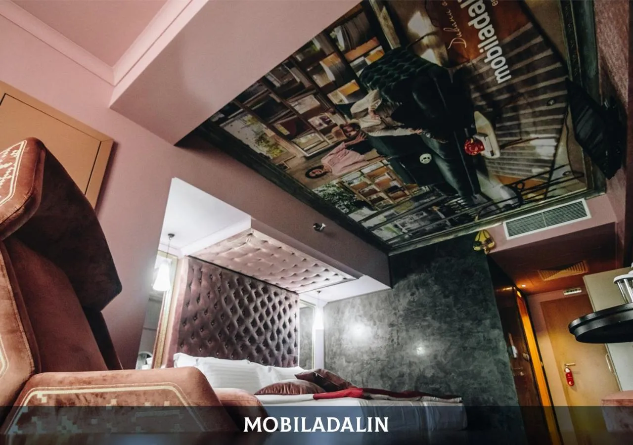 Diplomat Plaza Hotel & Resort