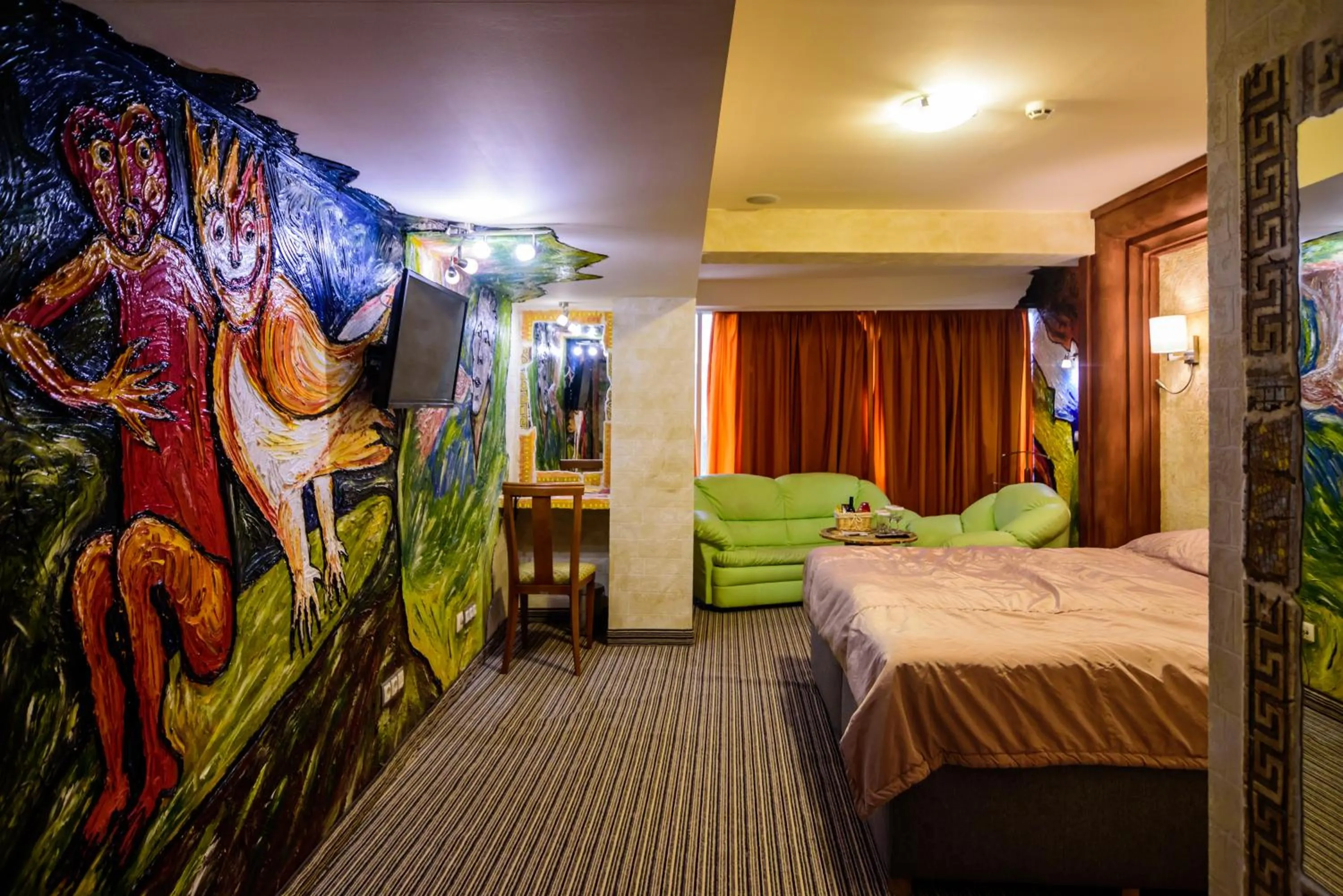 Bed in Diplomat Plaza Hotel & Resort