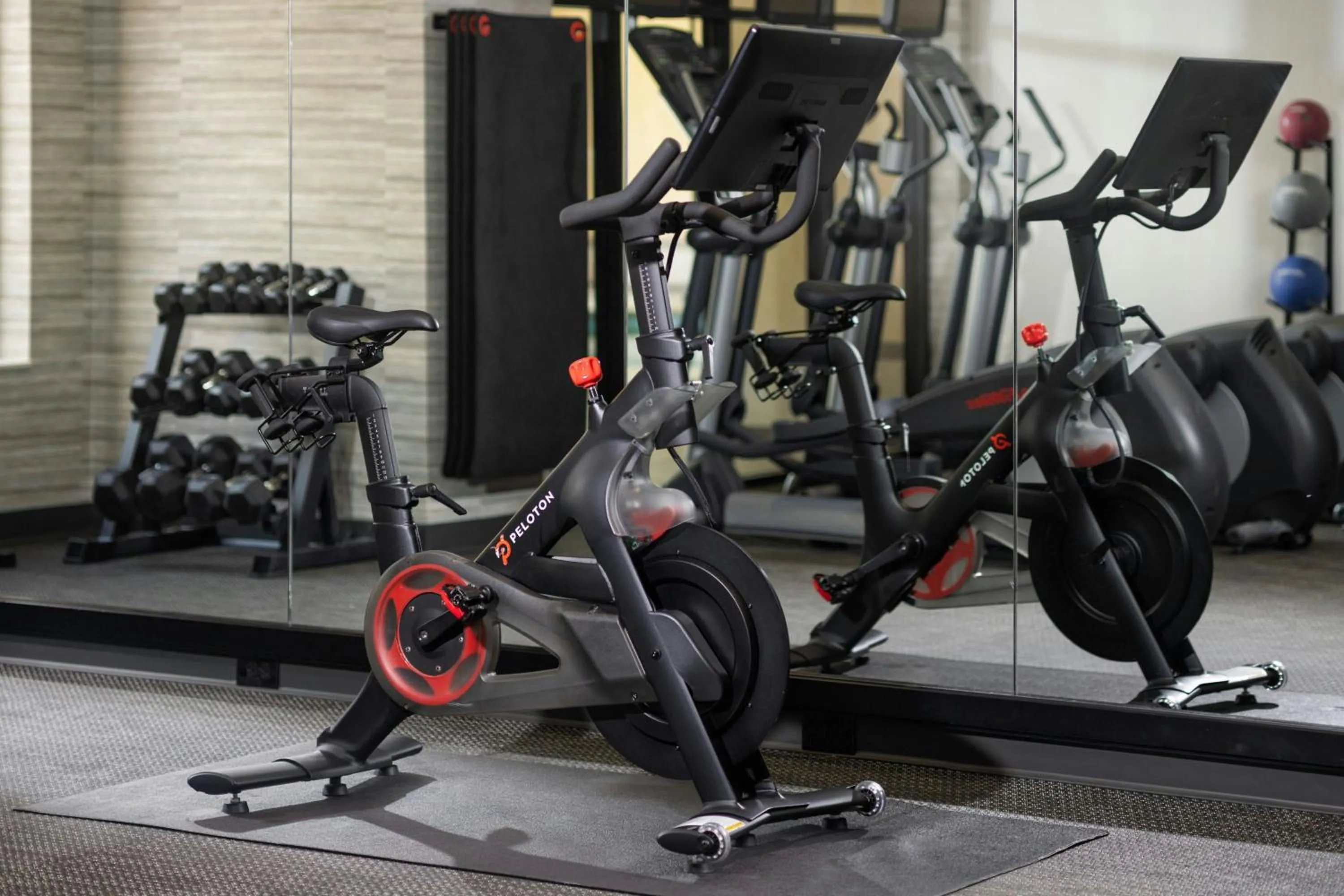 Fitness centre/facilities in Courtyard by Marriott Bloomington Mall of America
