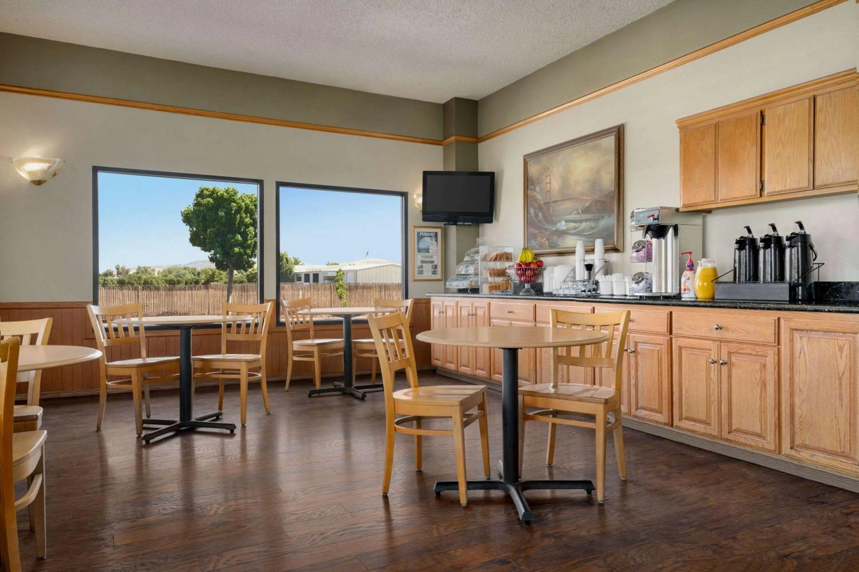 Property building in Super 8 by Wyndham Lindsay Olive Tree