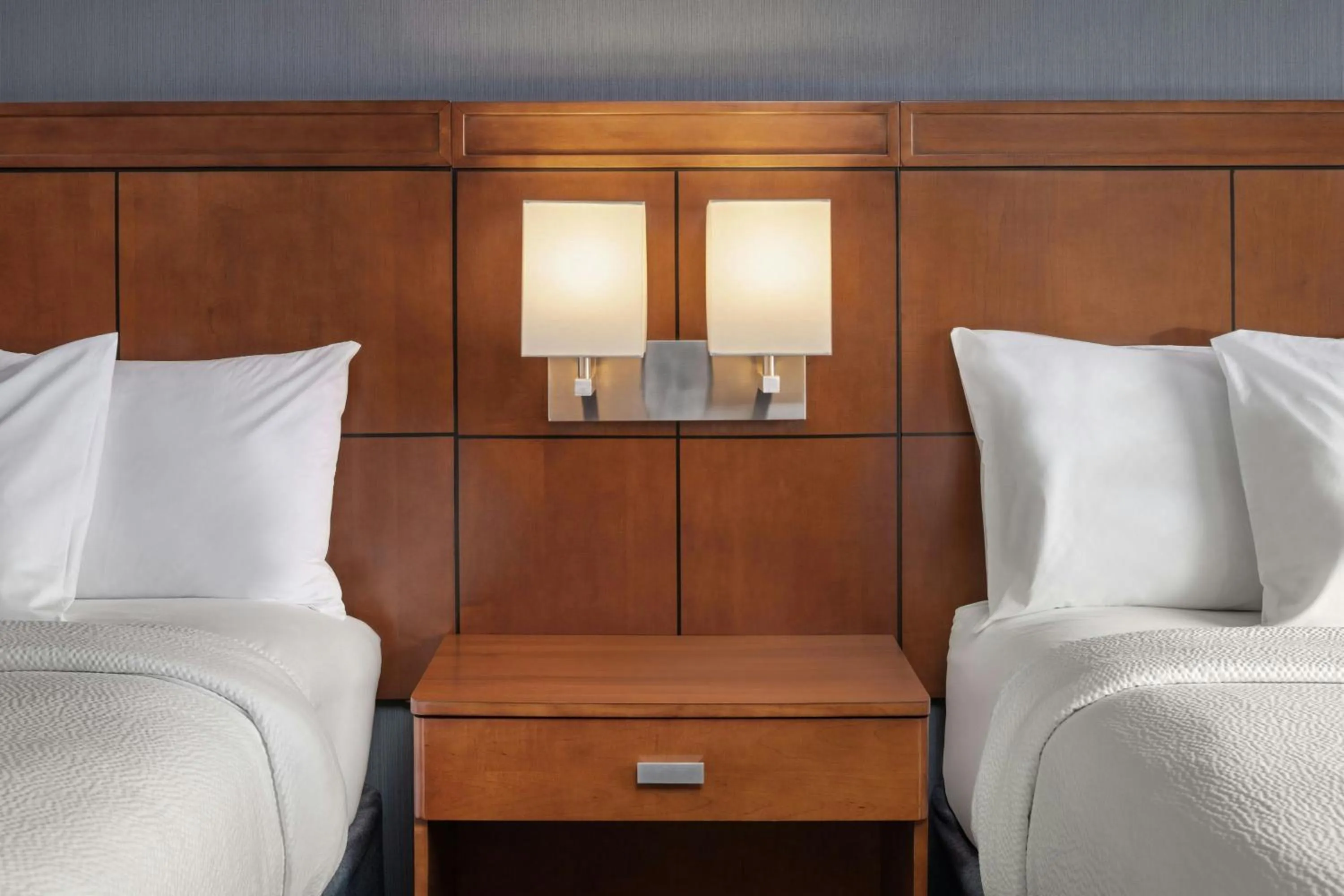 Photo of the whole room, Bed in Courtyard Minneapolis Maple Grove Arbor Lakes