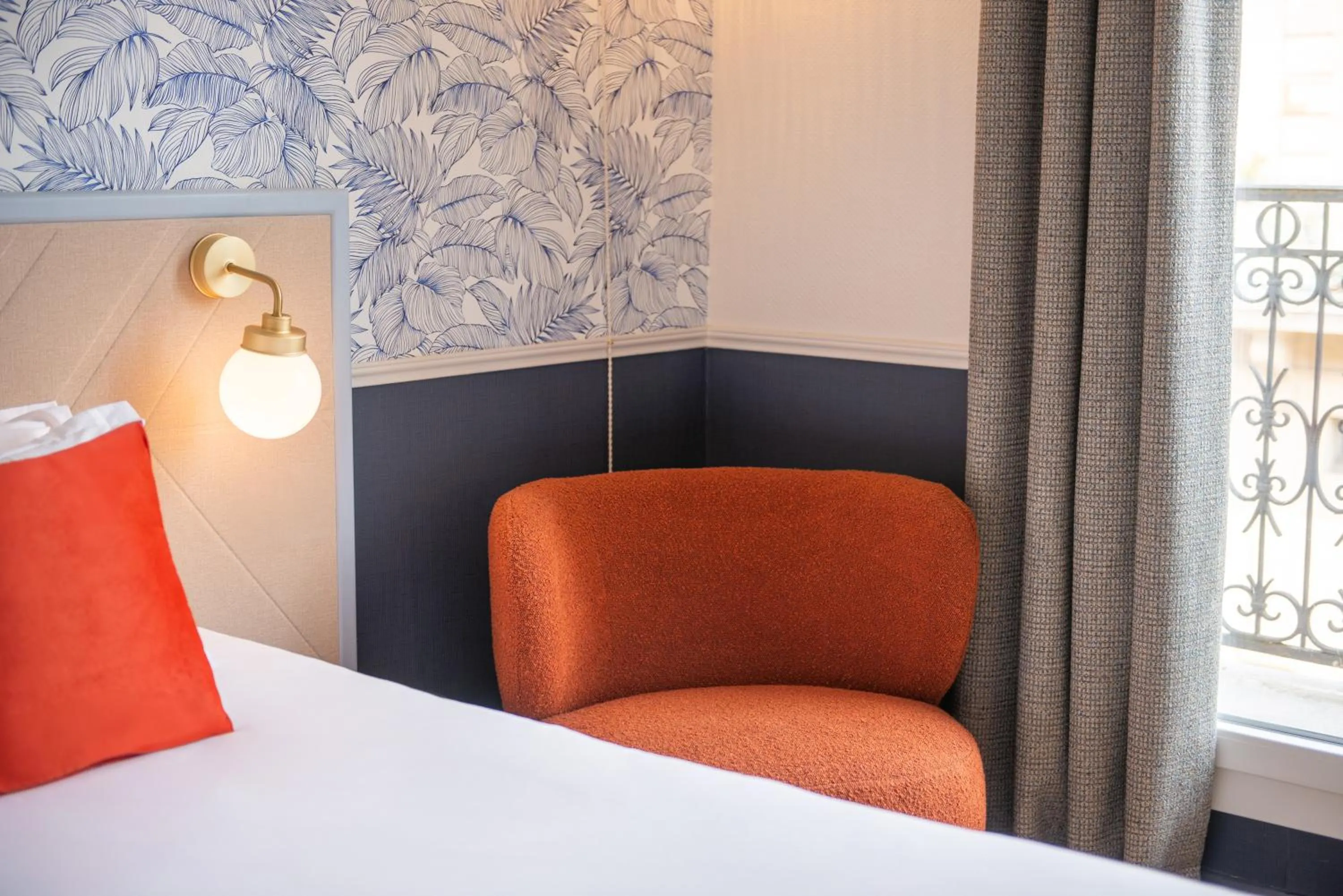 Bedroom, Bed in Hôtel Coypel by Magna Arbor