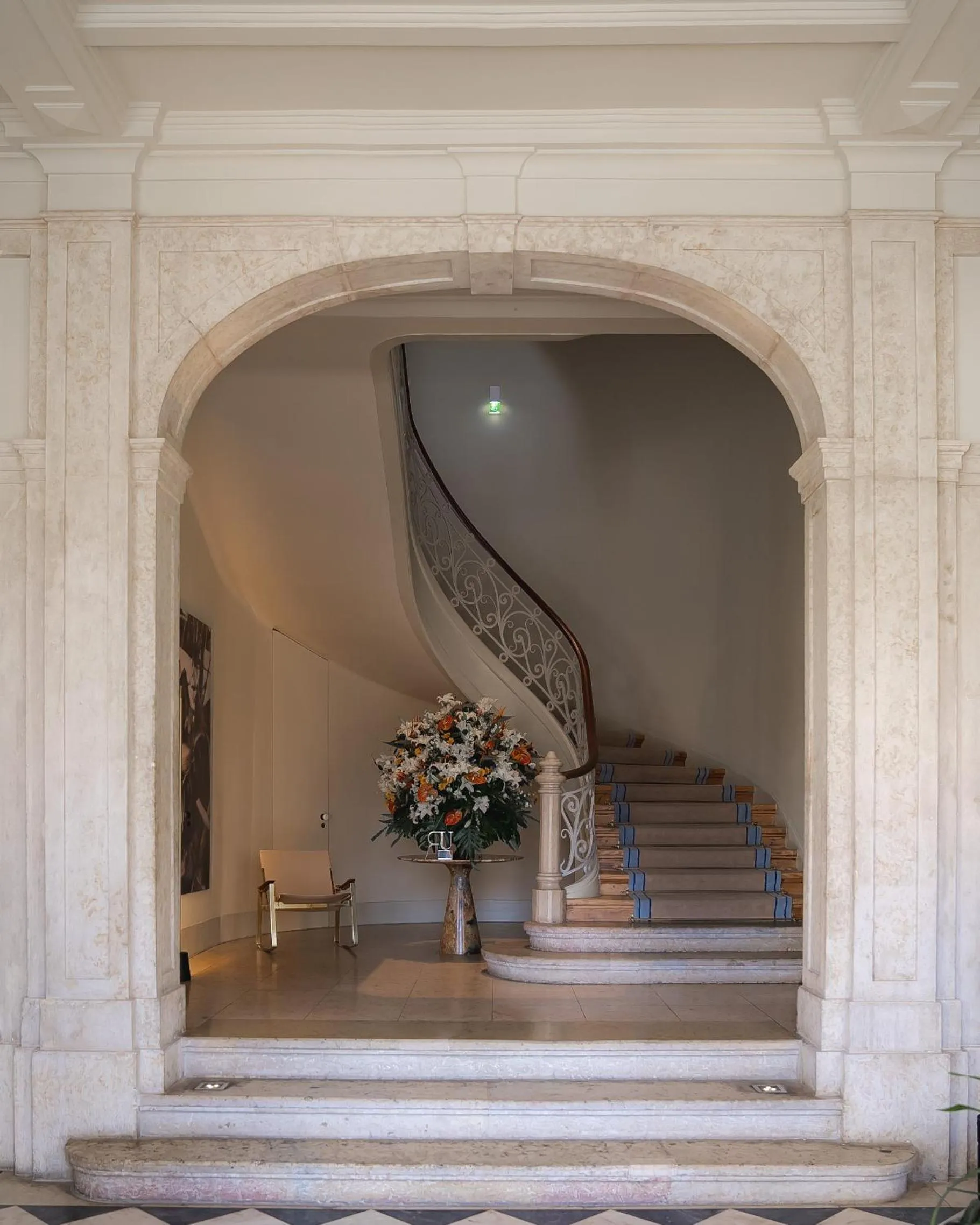 Lobby or reception in Verride Palácio Santa Catarina