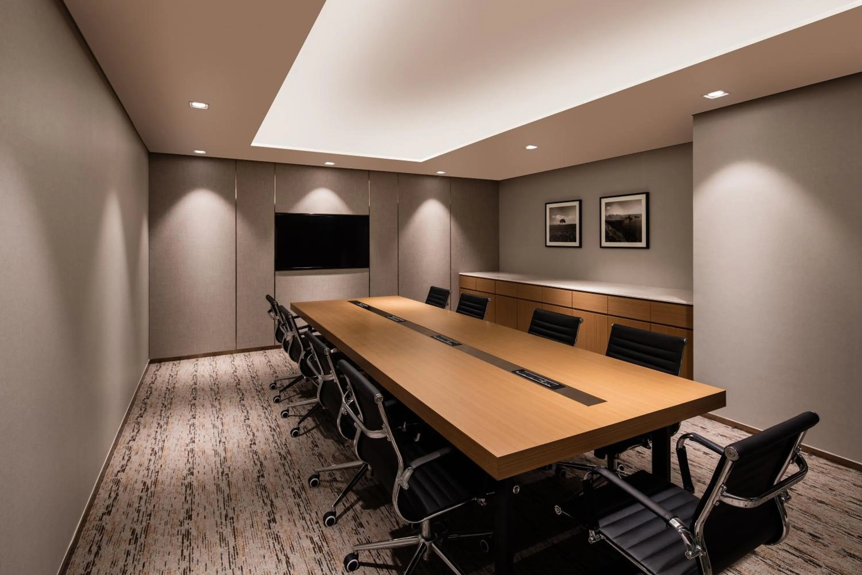 Business facilities in Ramada by Wyndham Seoul Sindorim