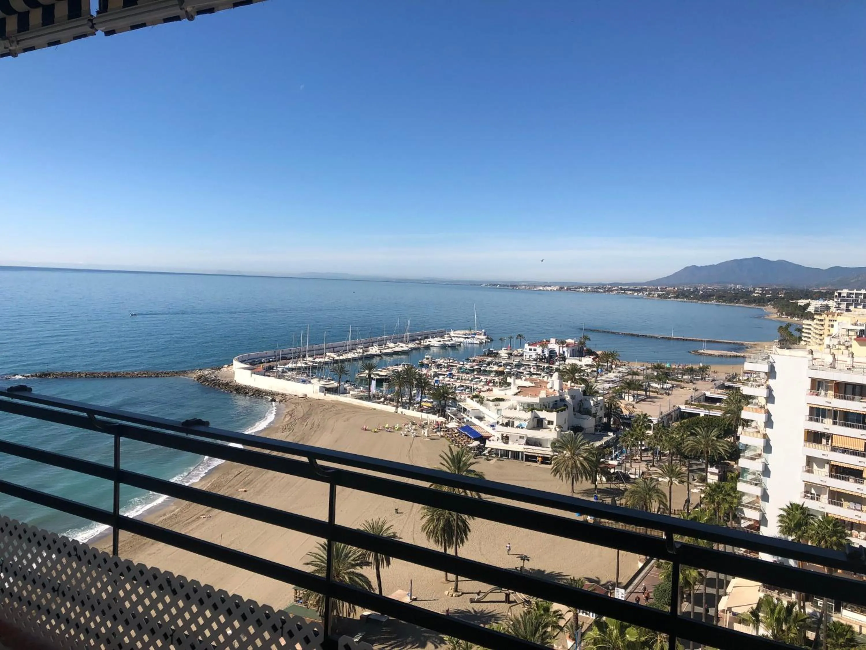 Apartamentos Mediterraneo