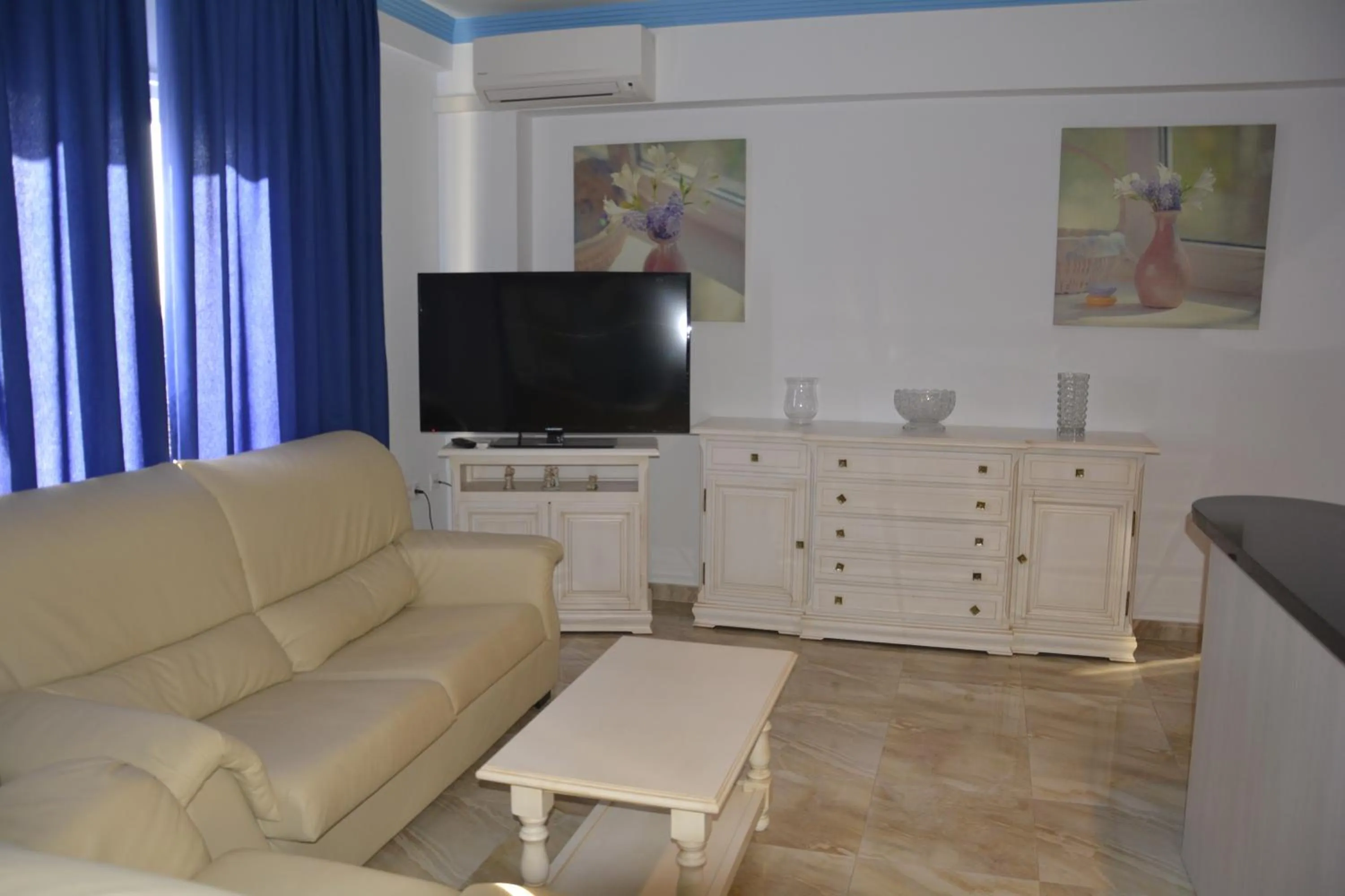 Living room in Apartamentos Mediterraneo
