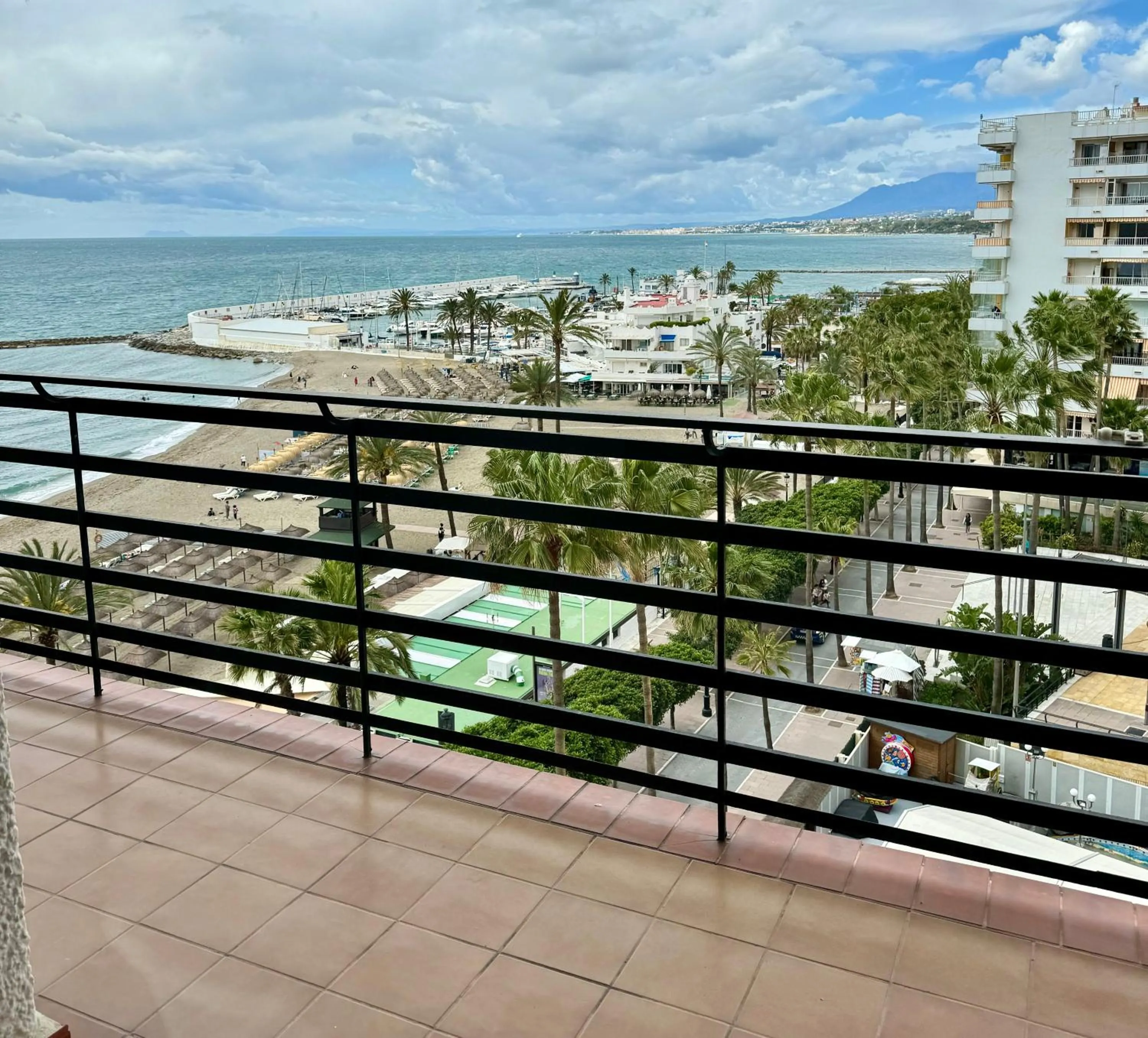 Apartamentos Mediterraneo