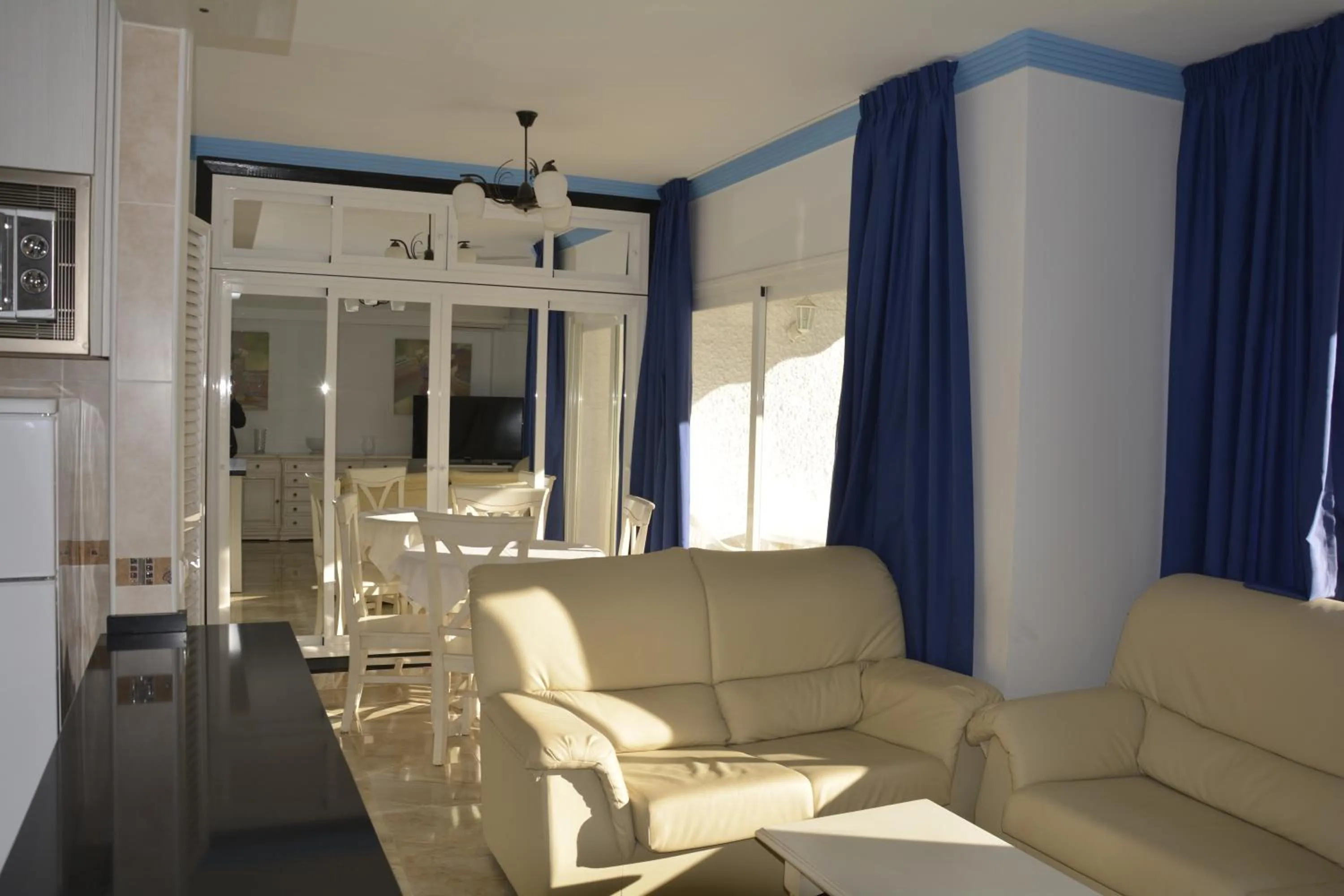 Living room in Apartamentos Mediterraneo
