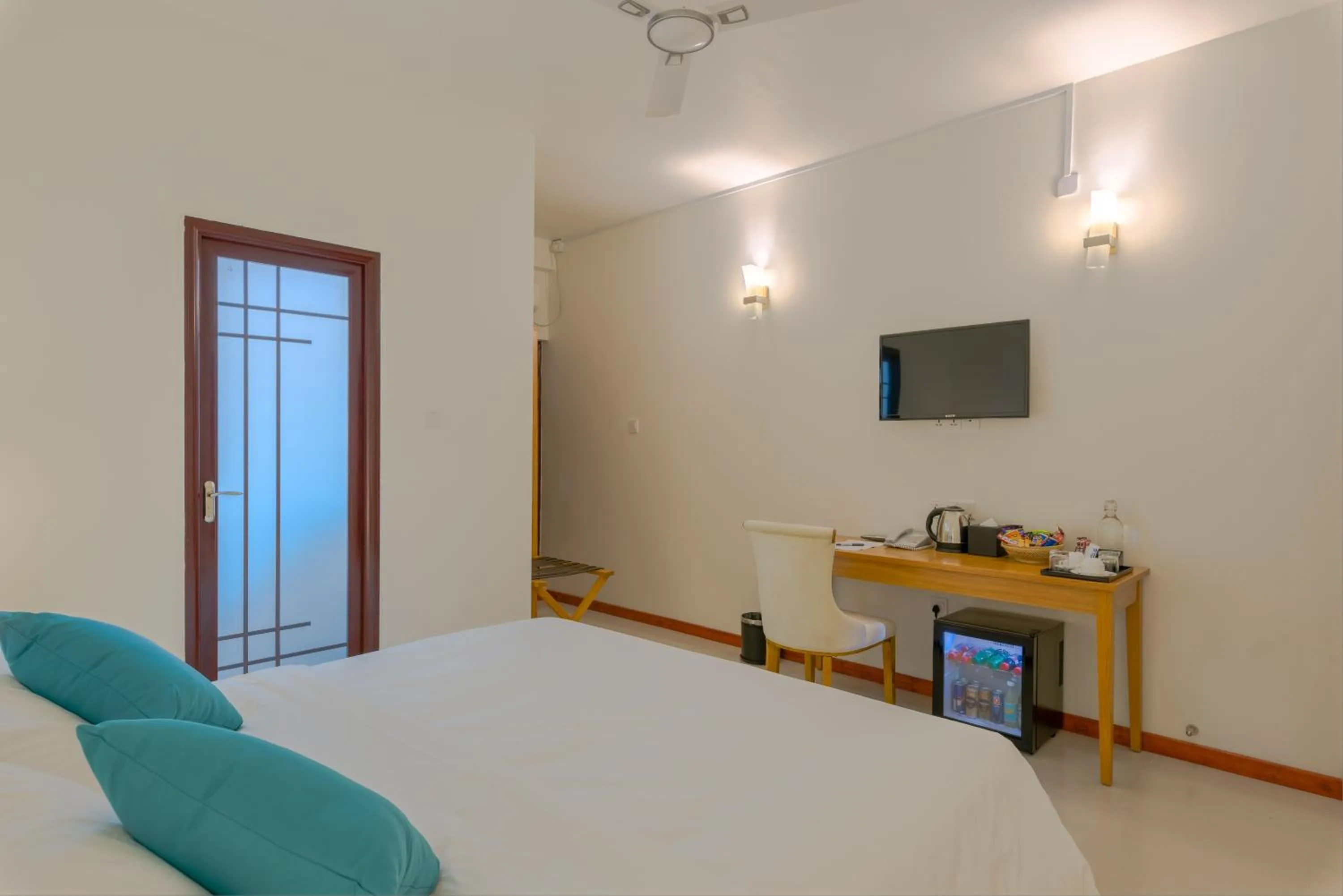 Bed in White Sand Dhigurah