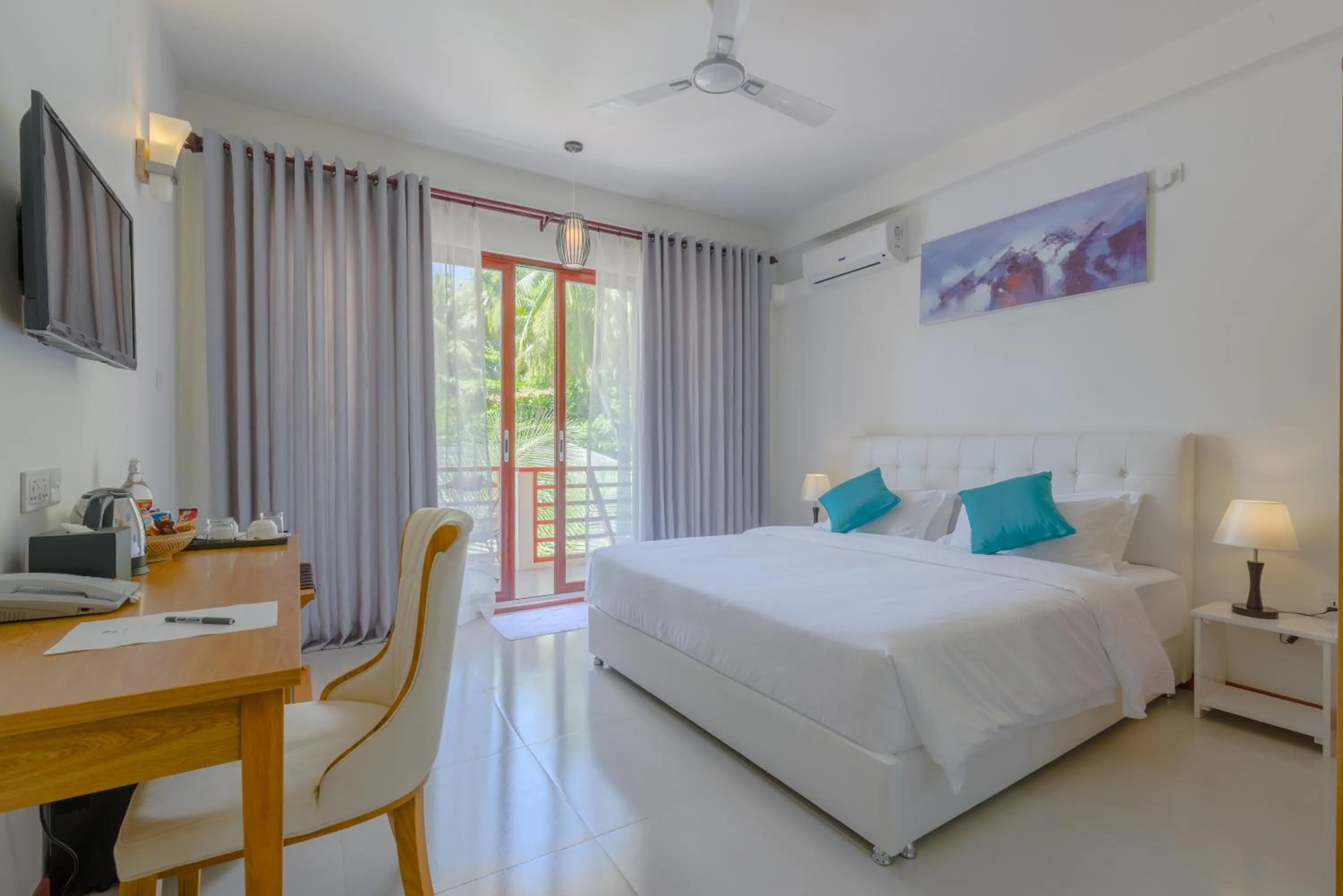 Bed in White Sand Dhigurah