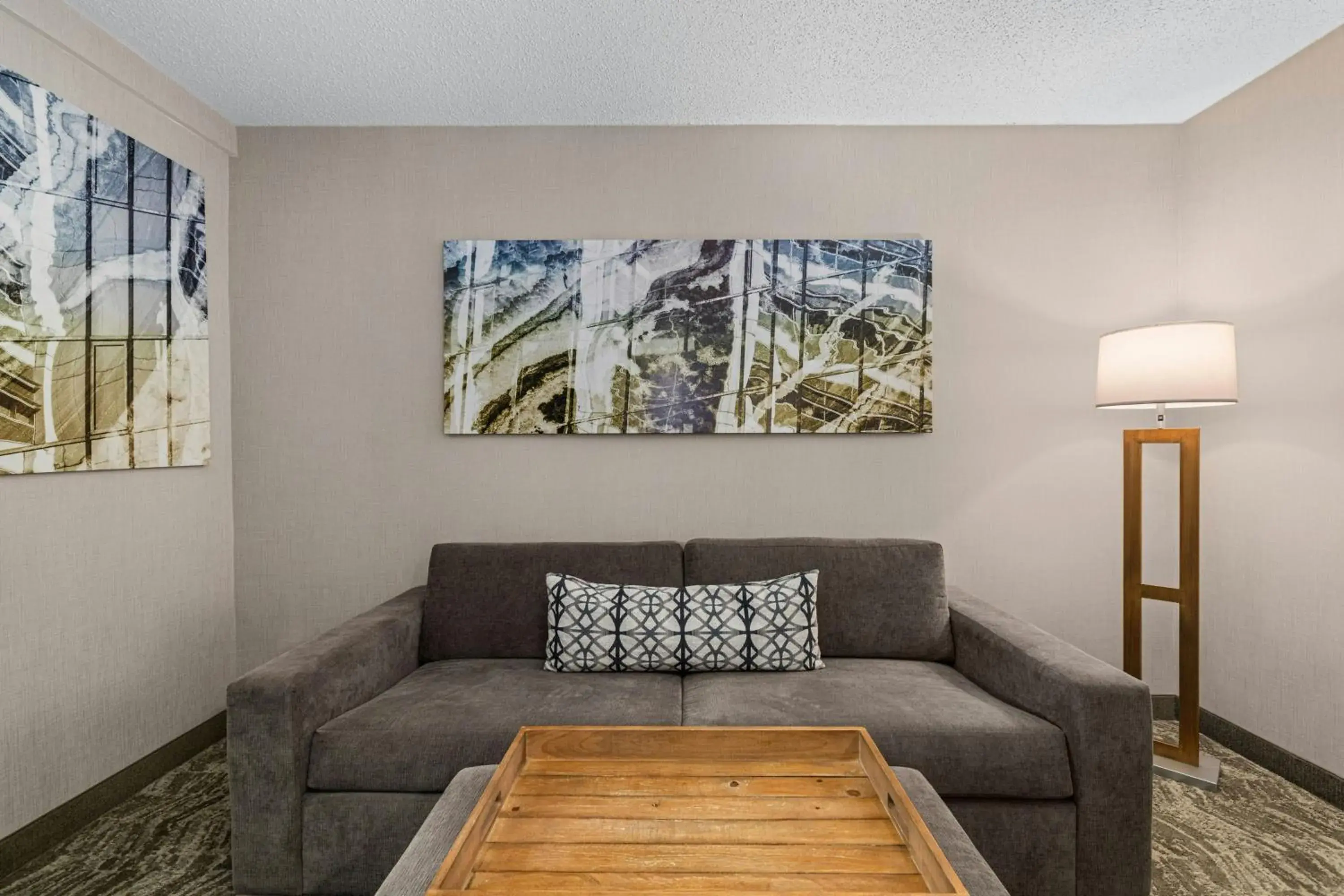 Executive King Suite with Sofa Bed in SpringHill Suites Minneapolis West St. Louis Park Executive King Suite with Sofa Bed in SpringHill Suites Minneapolis West St. Louis Park